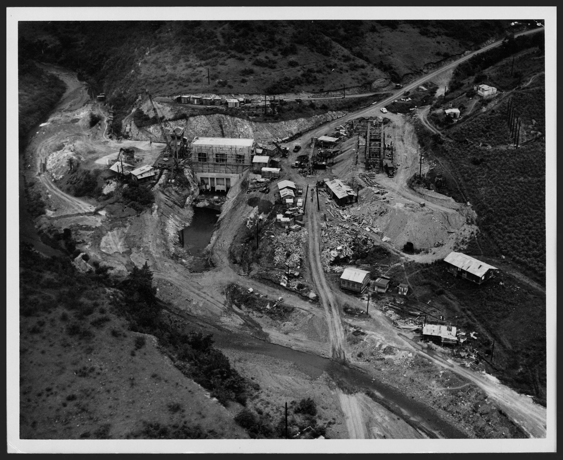 Construcción de la central Muñoz en Yauco.Agosto 23, 1953