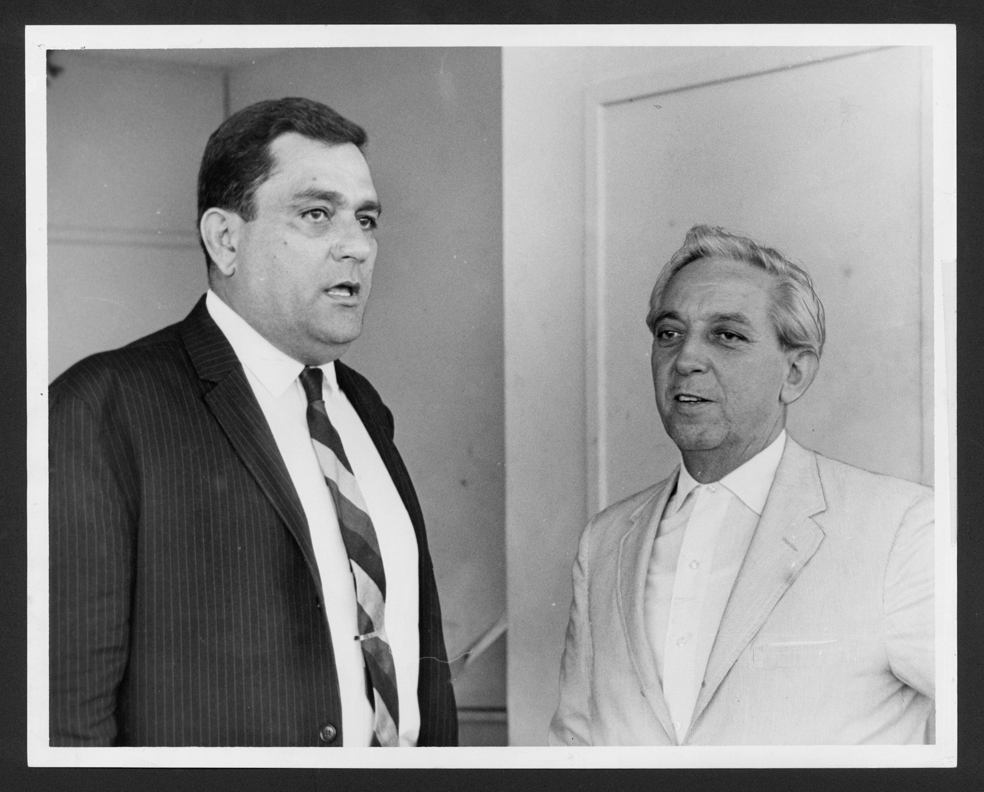 De izq. Sr. Alfredo Vidal Chacón, Ingeniero Rafael González Gómez.Julio 1966