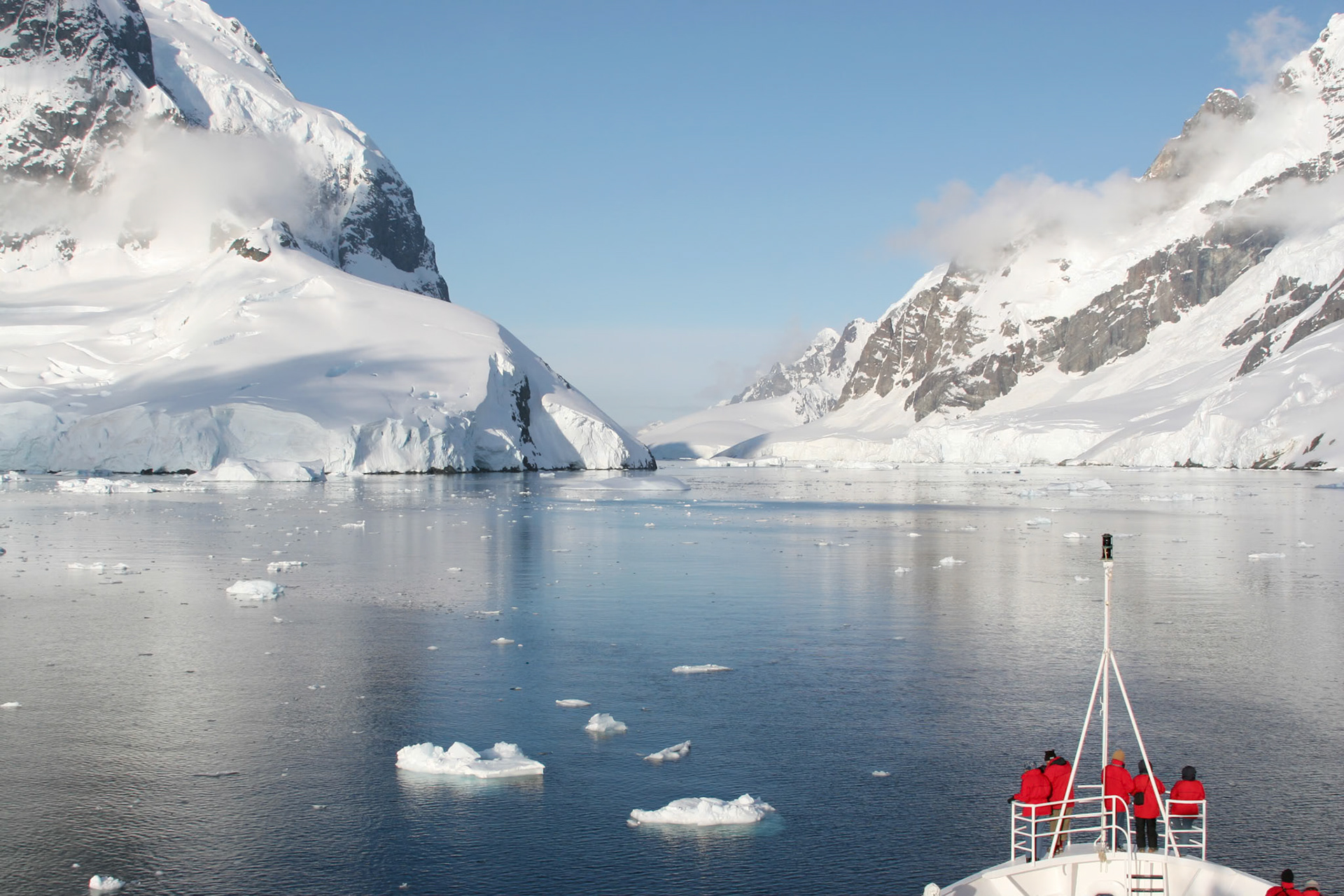 Lamaire Channel, 64 Degrees South