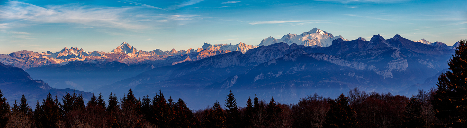 View of the Mont-Blanc from the Mont Saleve, France ©Mike Gorsky