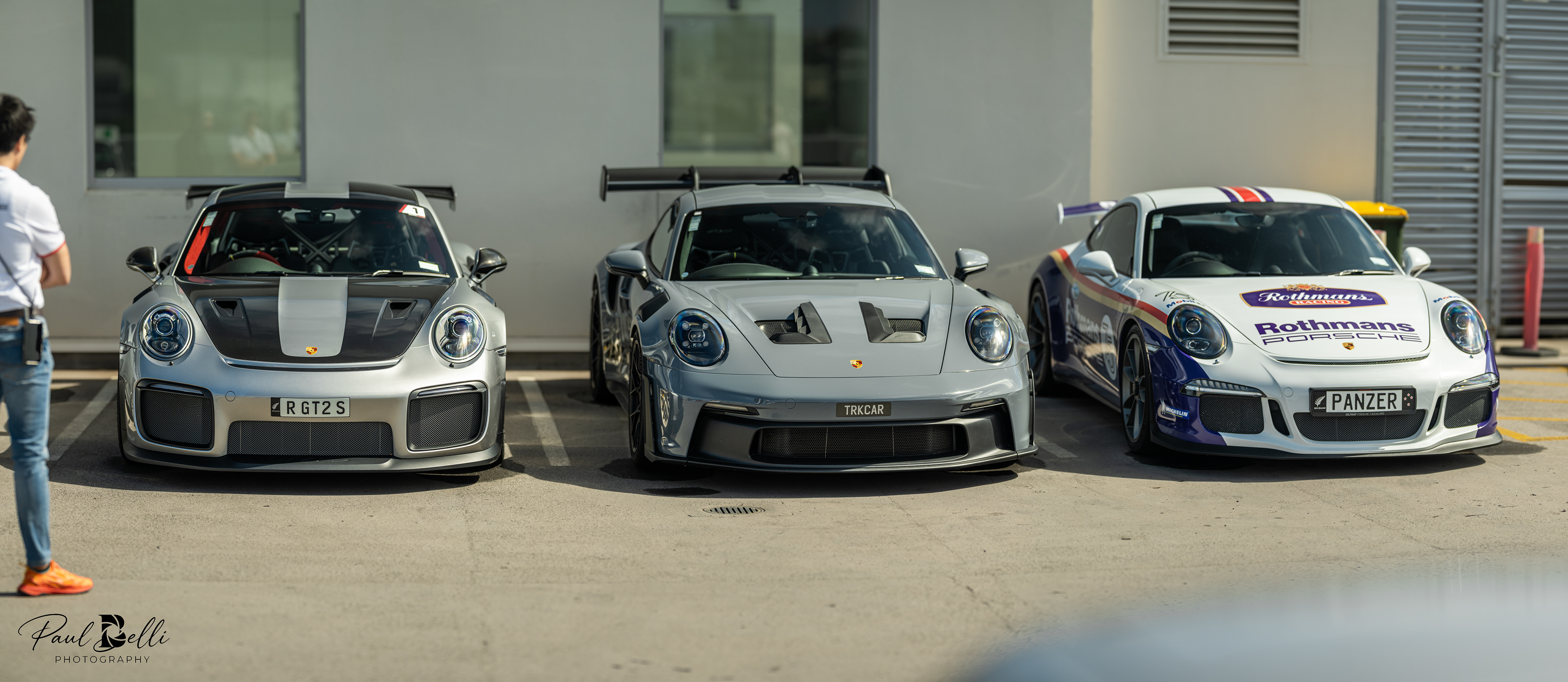 Porsche #09
