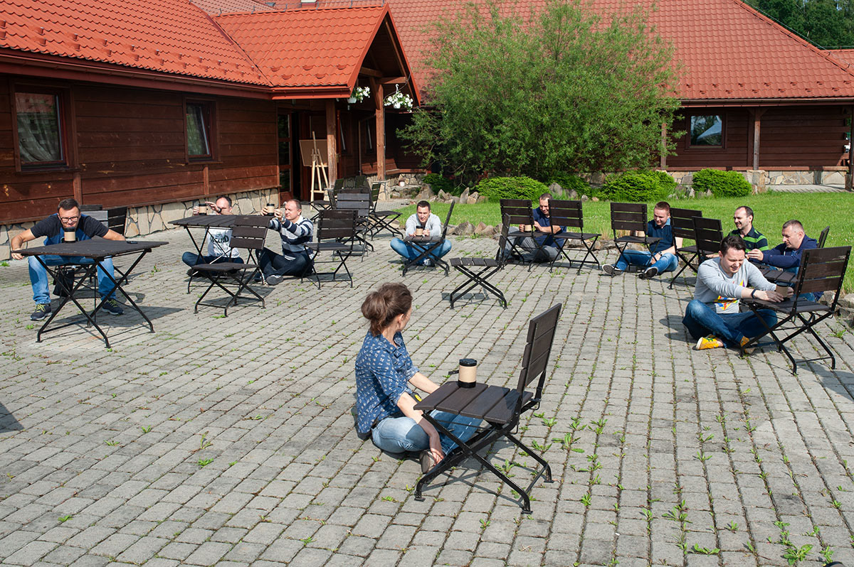 Warsztaty z fotografii otworkowej dla korporacji. 50 uczestników, fot. Maciej Kozak