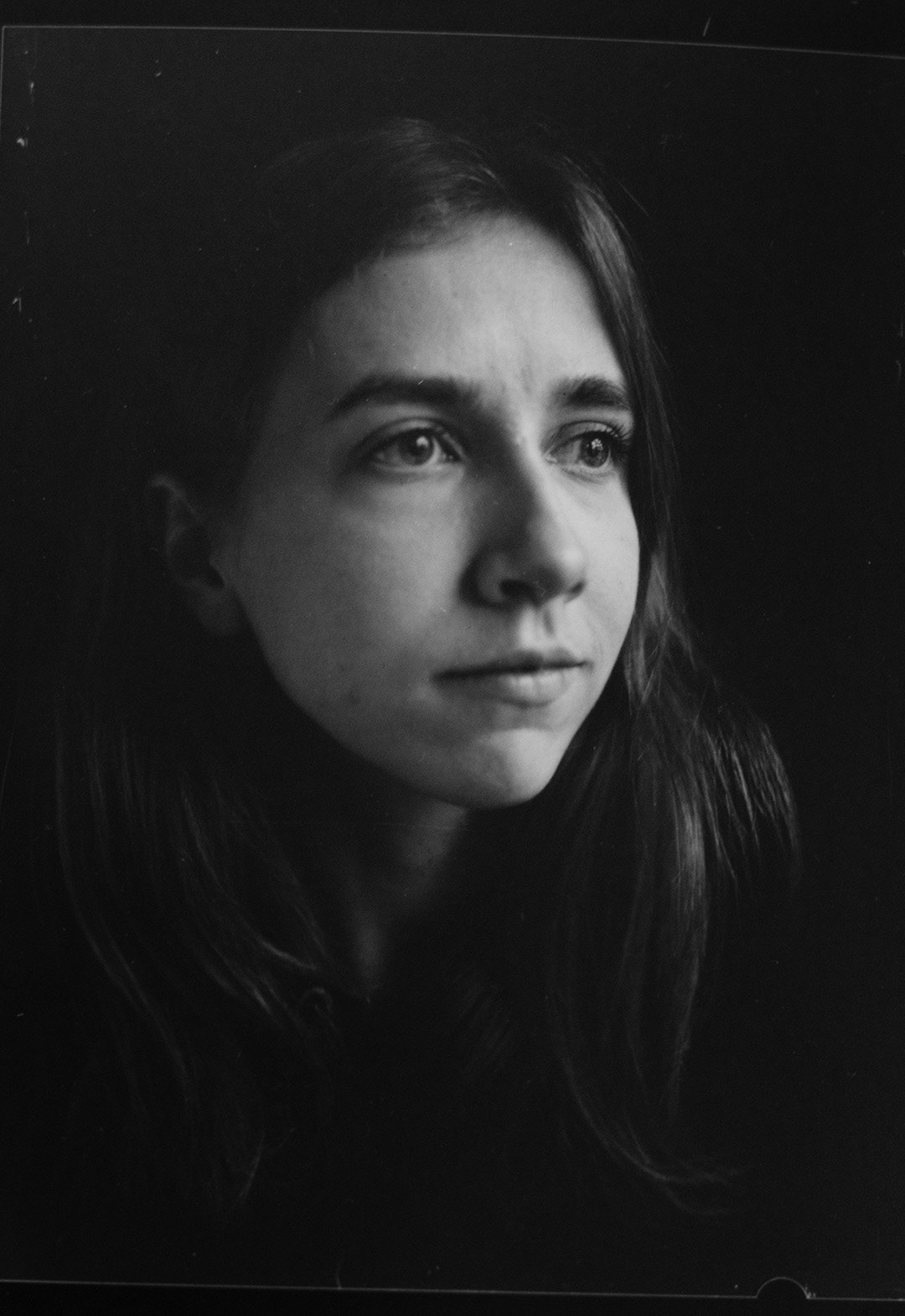 Warsztaty z fotografii portretowej i podstaw pracy w ciemni fotograficznej z materiałem czarno-białym. Sztuka do rzeczy, 24.11.2018 Kraków. Stowarzyszenie Wytwórnia. Fot. Basia Budniak