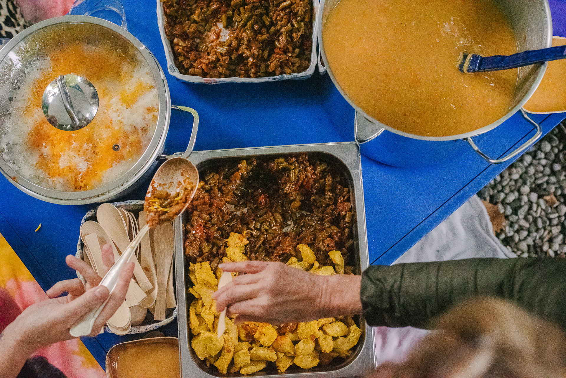 what is here with me ? who is here with me ? . with پروا.ک . Art Utrecht Care Full . hosted by Casco Art Institute . Utrecht (NL) 