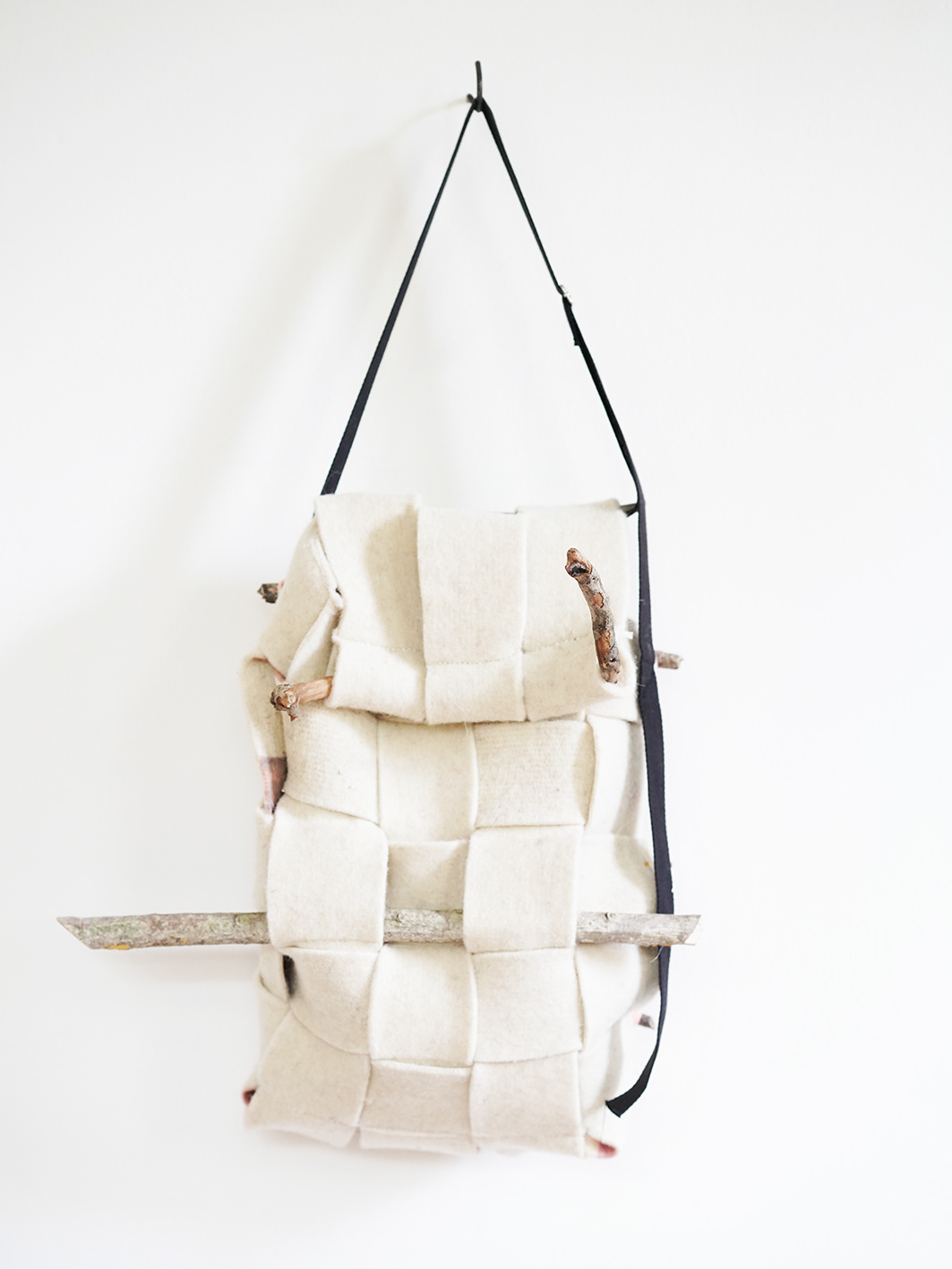 back-pack . invited by Christina Della Giustina , Jay Mistry and the Kayapo . puntWG . Amsterdam (NL)