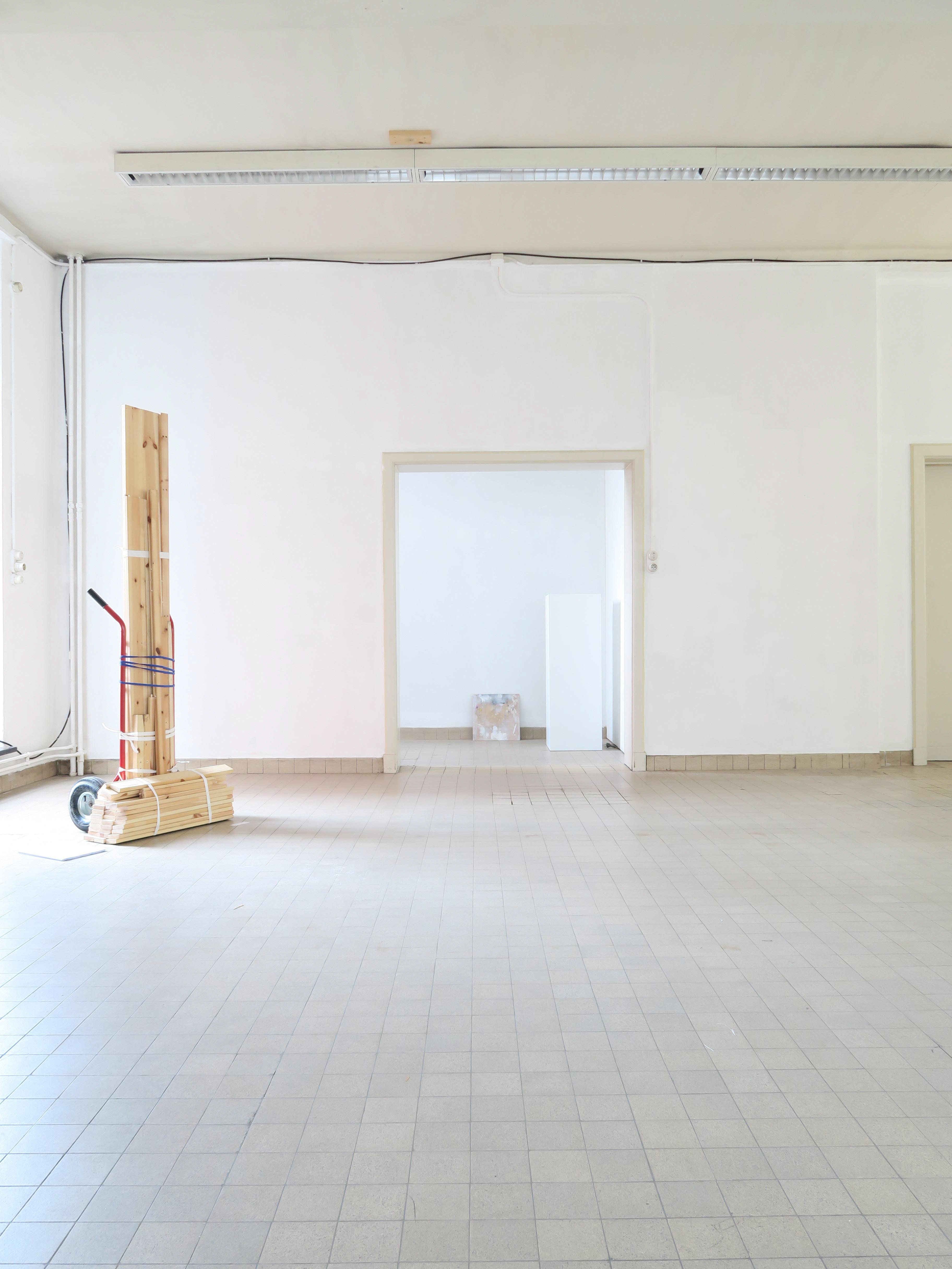 this is the part of the performance we call -The Interval- . with Elise Lepage . Blanco . Gent (B)