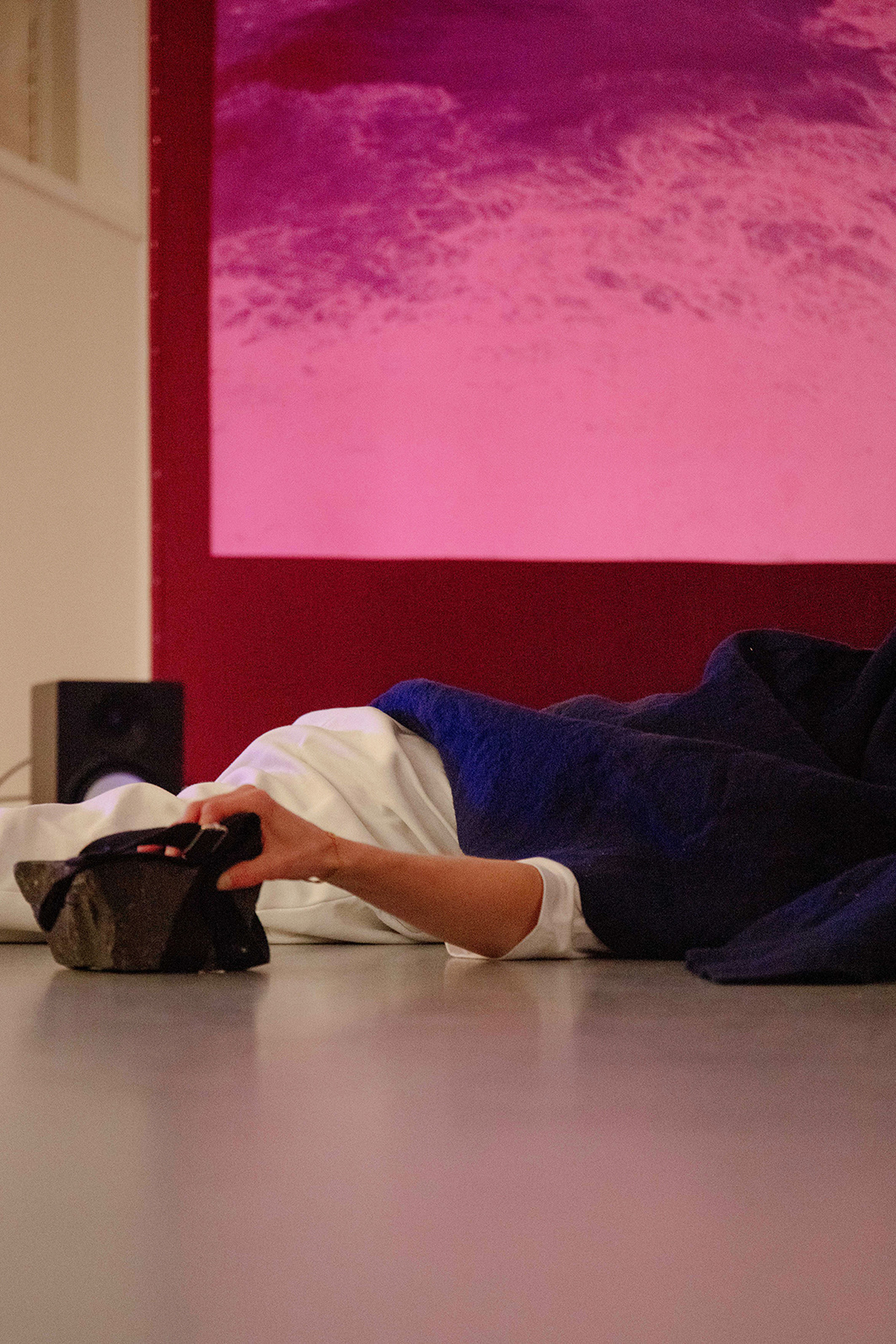 / | \ | | \ / \ | / / \ | airy fragilities . invited by Falke Pisano . M HKA . Antwerp (B)