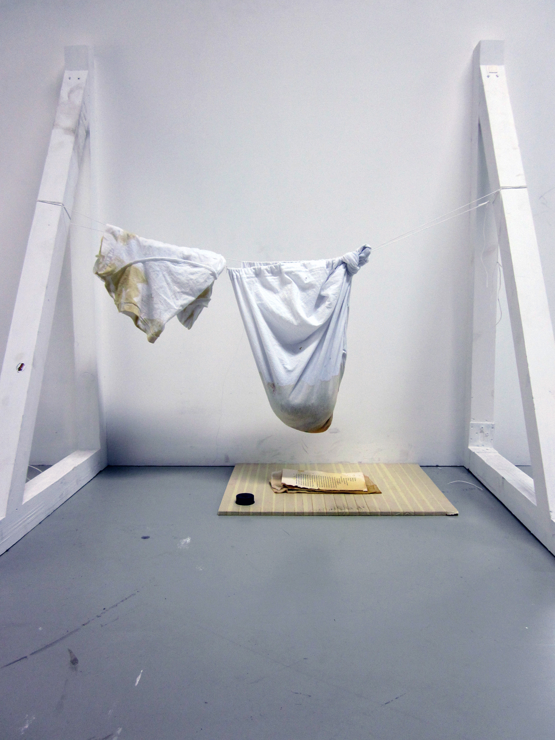 zever is vierkant tenzij de verpakking rond is . KASKA DKO , Ria Van Landeghem . Antwerp (B)