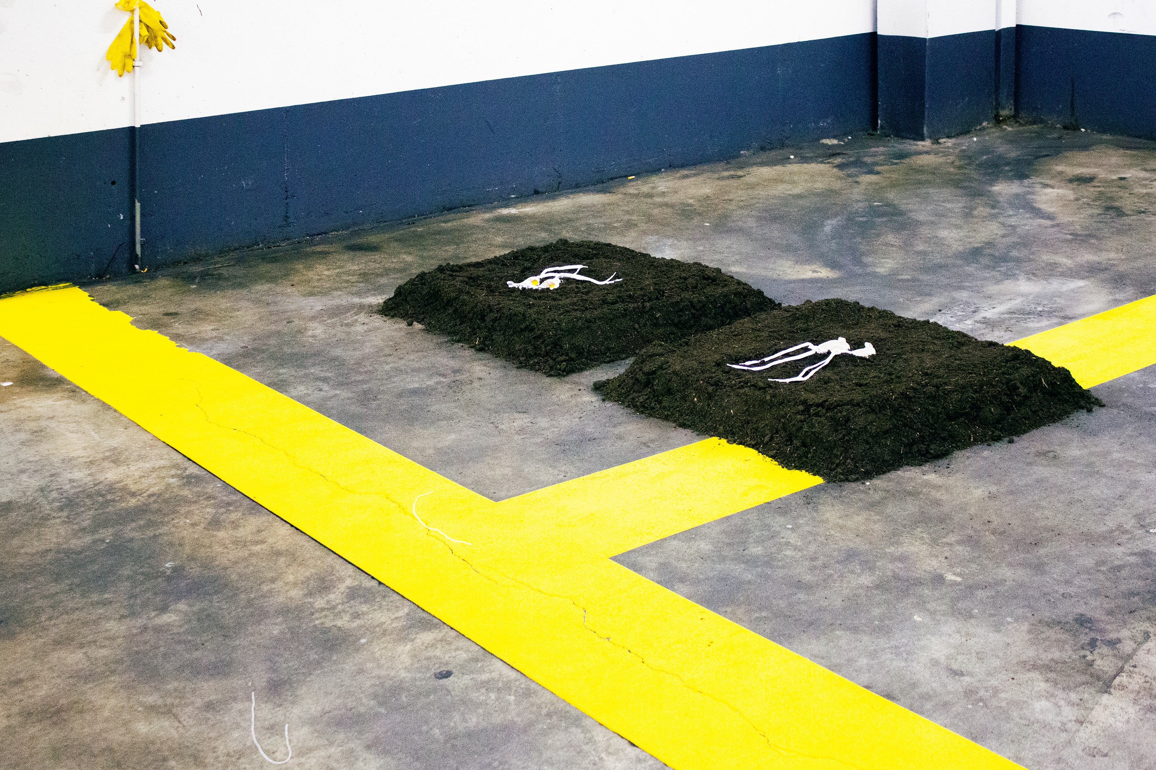 vandaag voel ik me geel . Parking Diamant . KASKA DKO , Ria Van Landeghem . Antwerp (B)