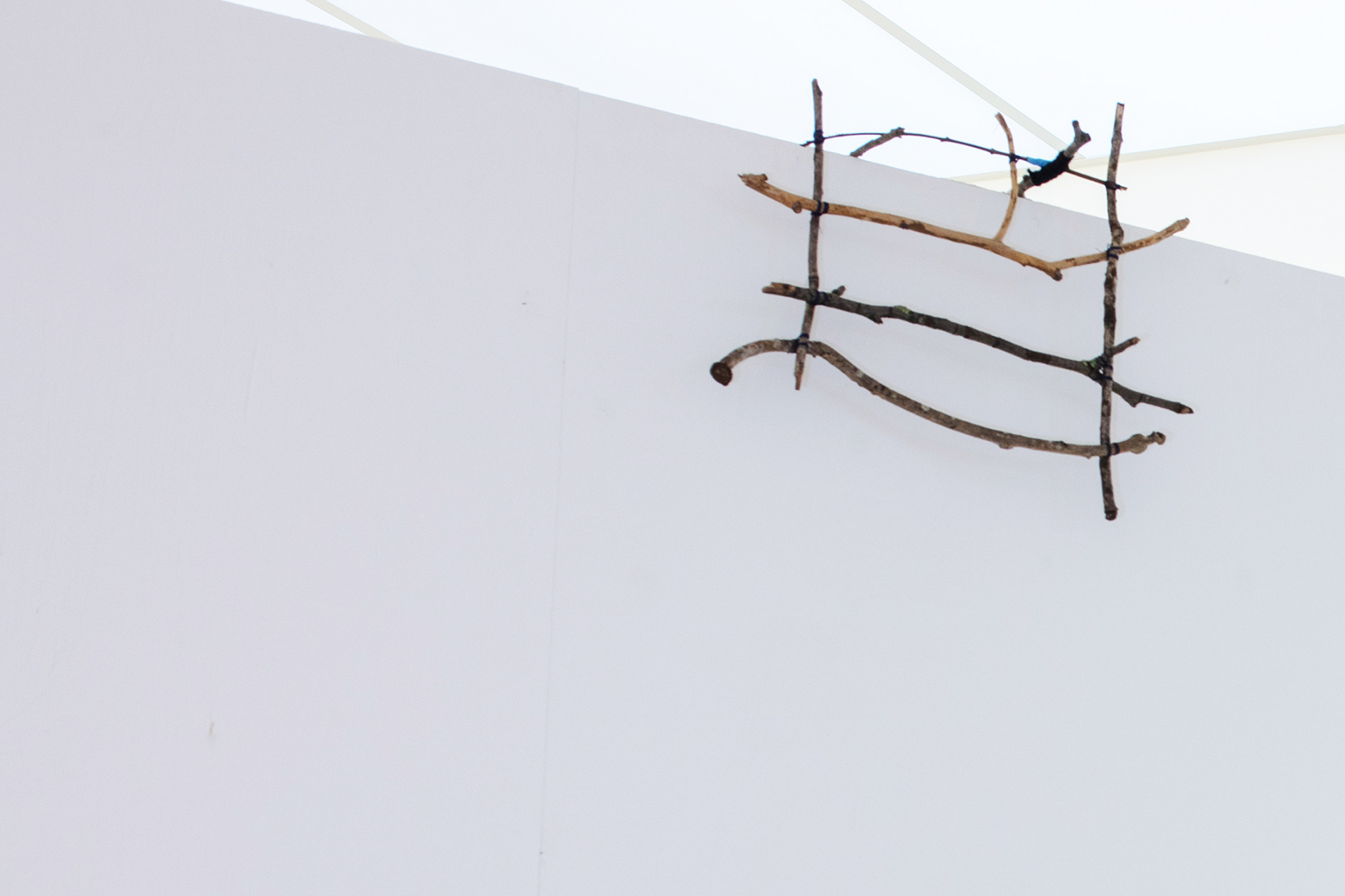 wat dragen we binnen ? . invited by Falke Pisano . M HKA . Antwerp (B)