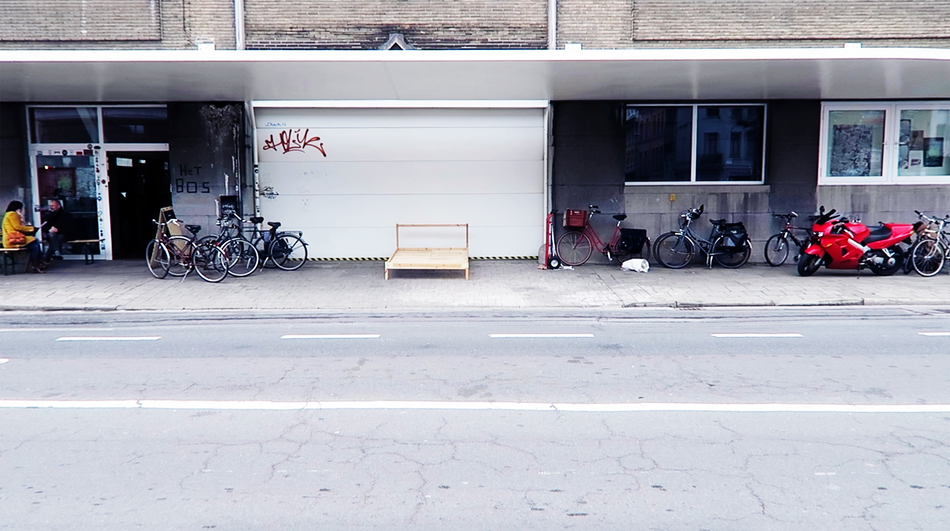 bed-ding . invited by Isabelle Vanhoutte . Het Bos . Antwerp (B)