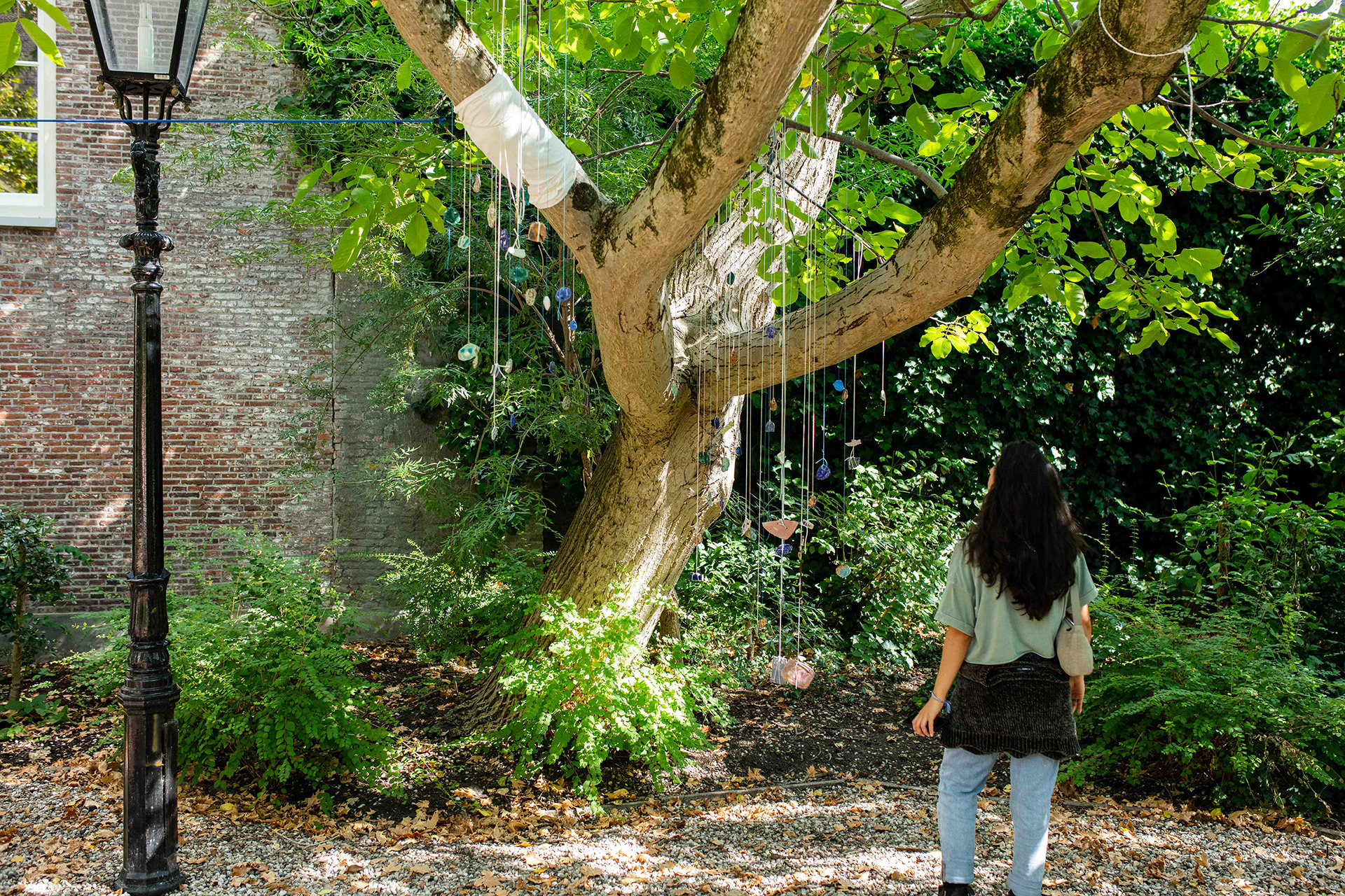 what is here with me ? who is here with me ? . with پروا.ک . Art Utrecht Care Full . hosted by Casco Art Institute . Utrecht (NL) 