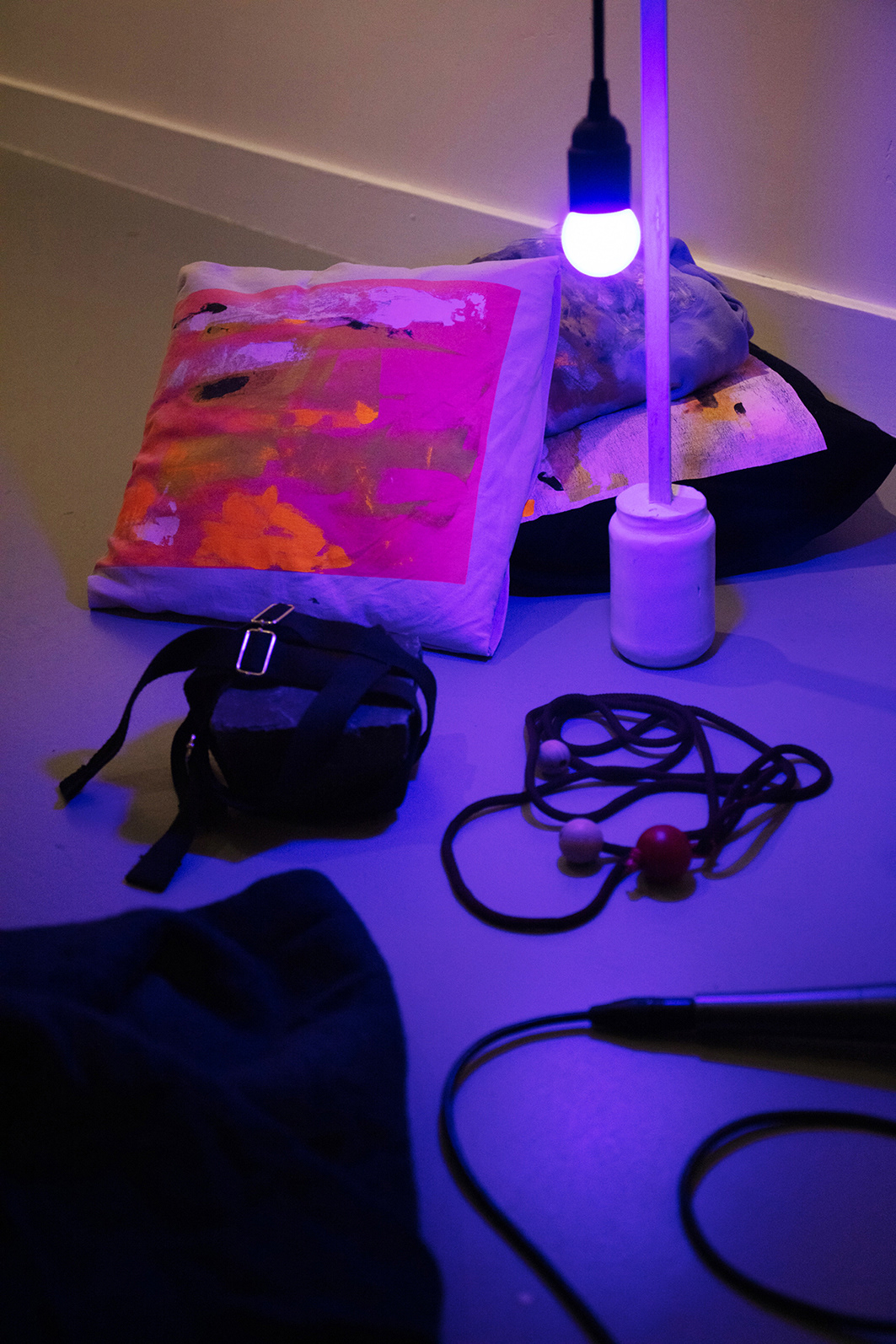 / | \ | | \ / \ | / / \ | airy fragilities . invited by Falke Pisano . M HKA . Antwerp (B)