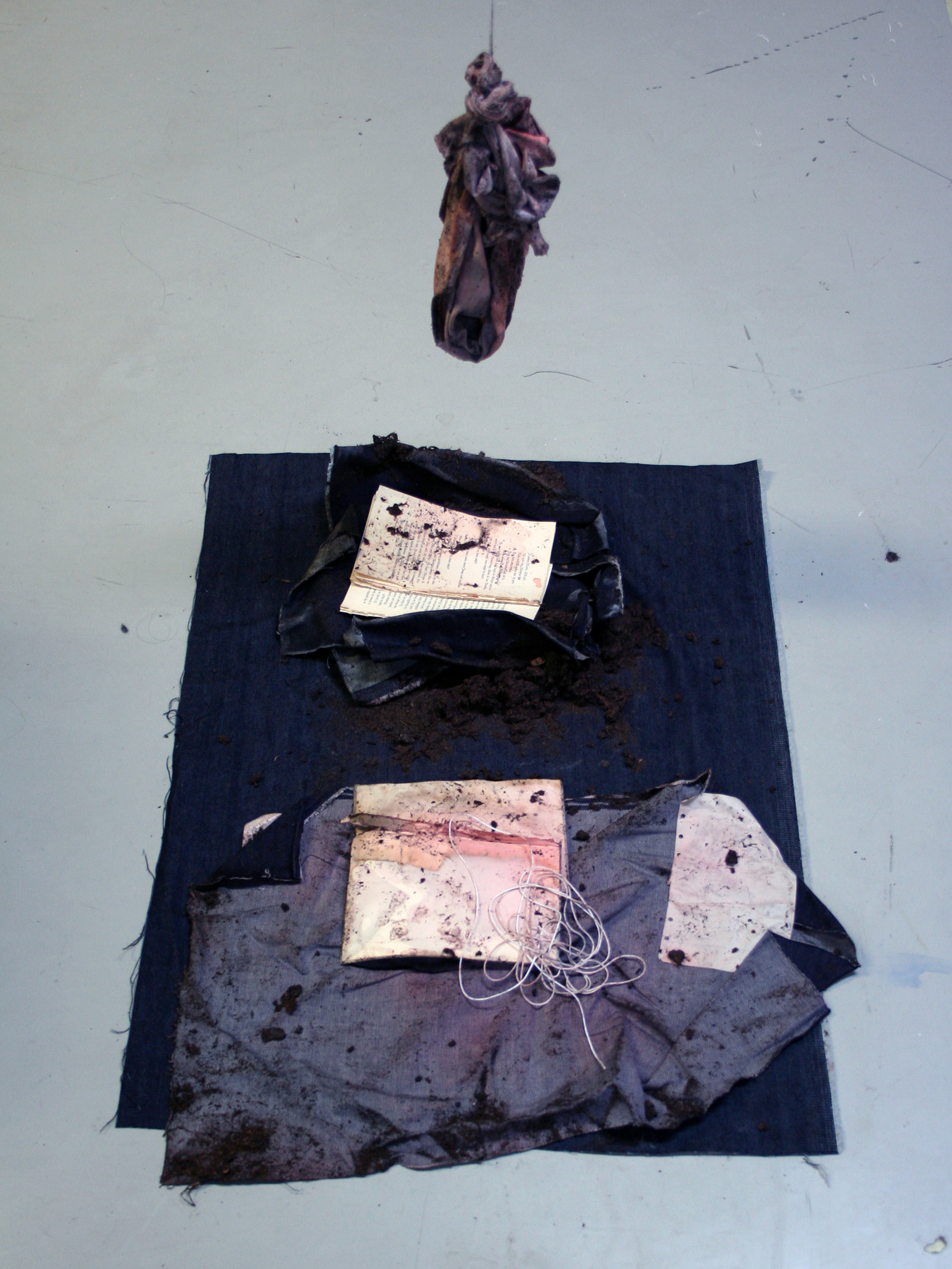 zever is vierkant tenzij de verpakking rond is . KASKA DKO , Ria Van Landeghem . Antwerp (B)