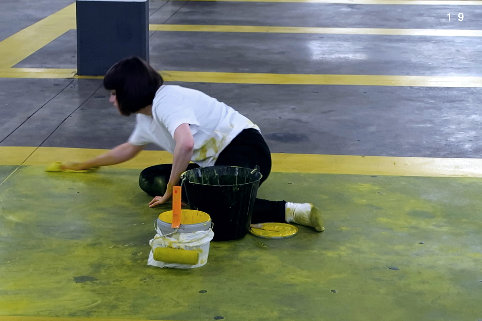 vandaag voel ik me geel . Parking Diamant . KASKA DKO , Ria Van Landeghem . Antwerp (B)