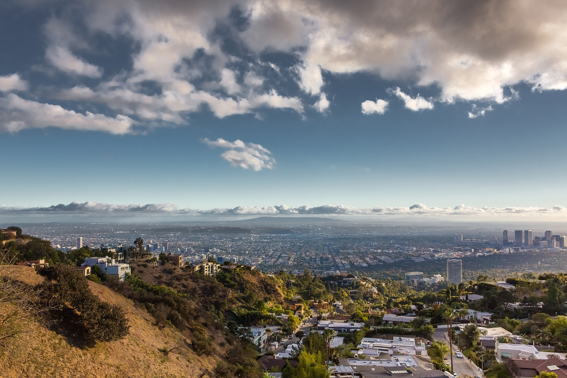 Sky view of Los Angeles, CA {111515_LA_SKY_001}