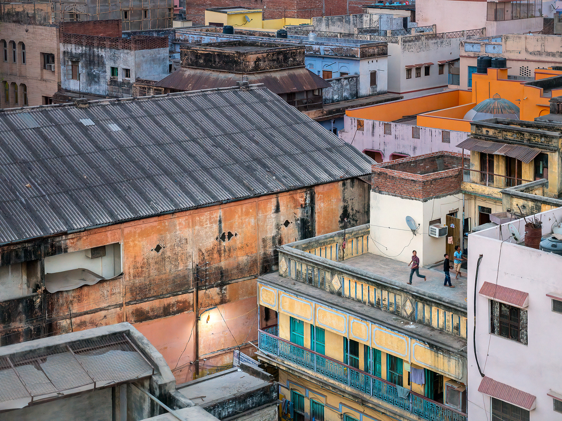 Rooftop view in Varanasi, India {030517_Varanasi_807} 