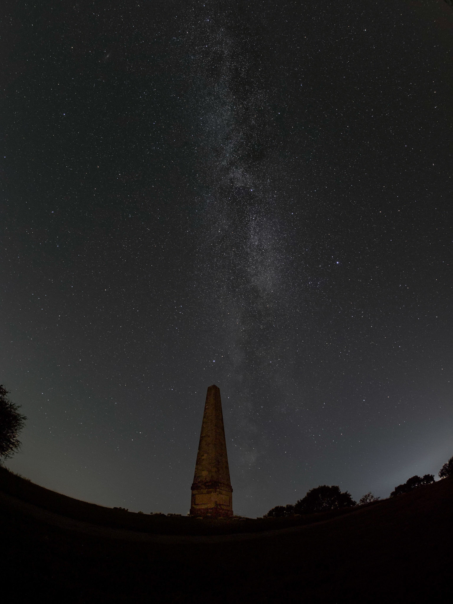 Made from 17 light frames with 11 dark frames by Starry Landscape Stacker 1.8.0.  Algorithm: Min Horizon Noise