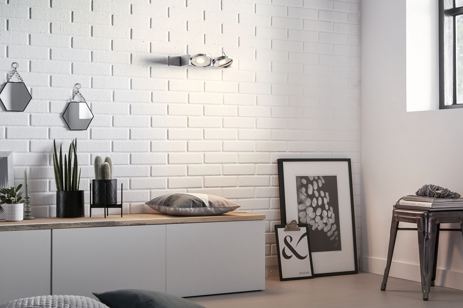 Signify-Philips Hue