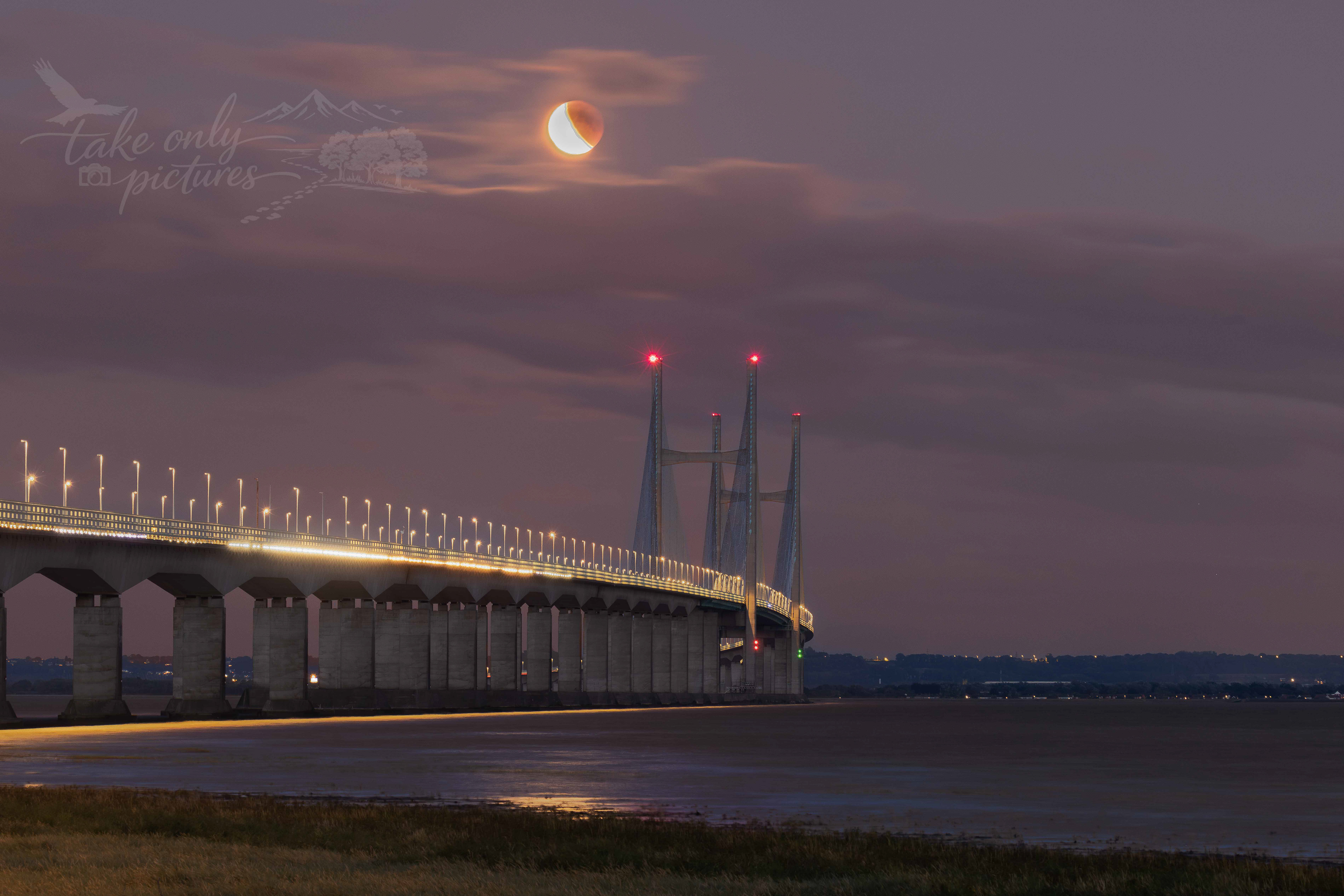 Moon eclipse, Second Severn Crossing, Caldicot