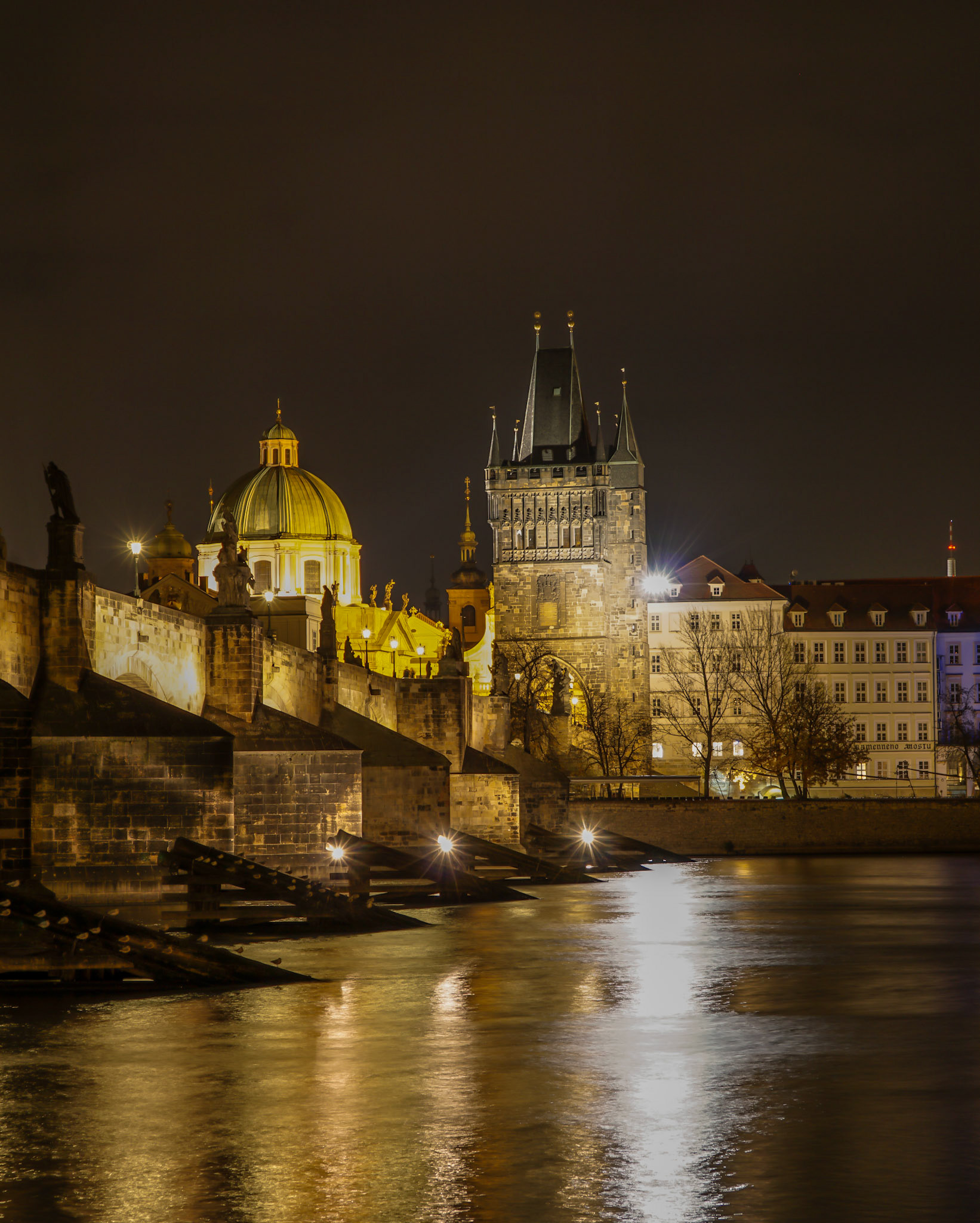 Turm über der Stadt