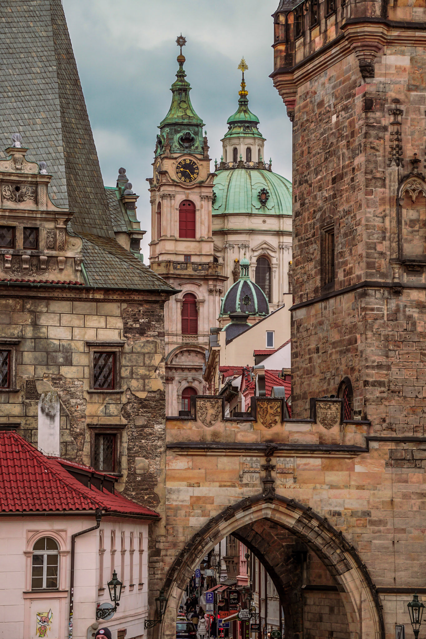 Barock trifft Farbe – Turmdetail