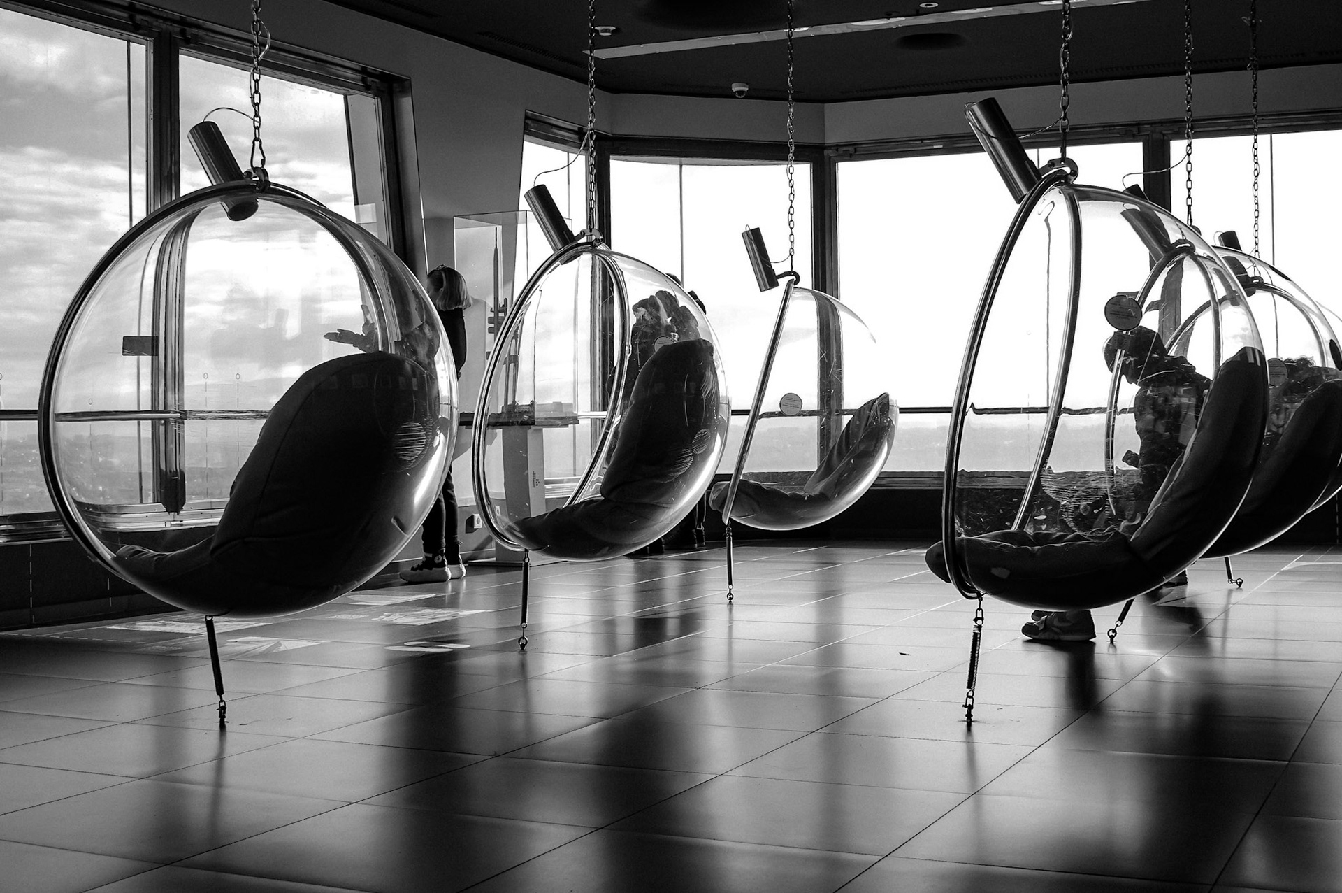 Hängesessel im Panoramablick