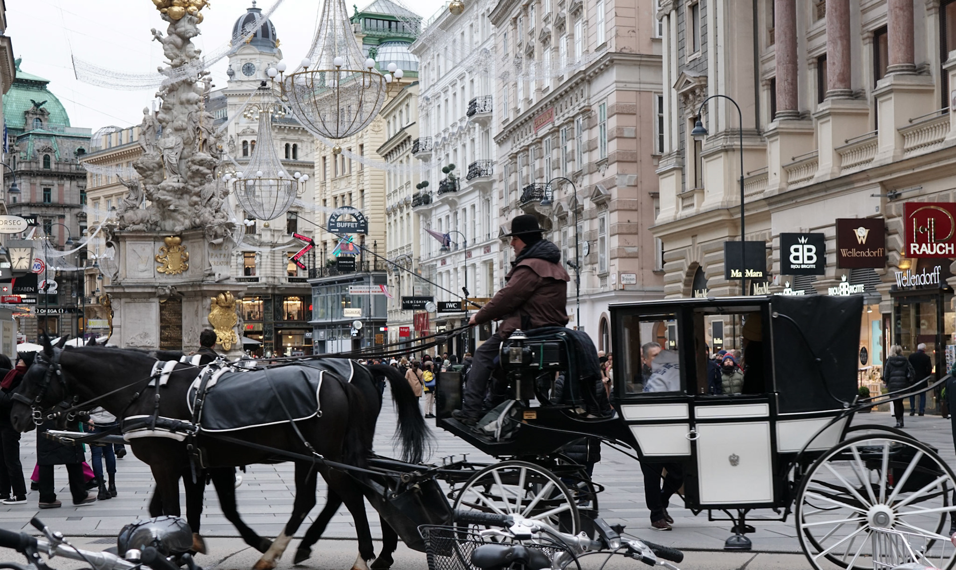 Alltag im Kontrast zur kaiserlichen Vergangenheit