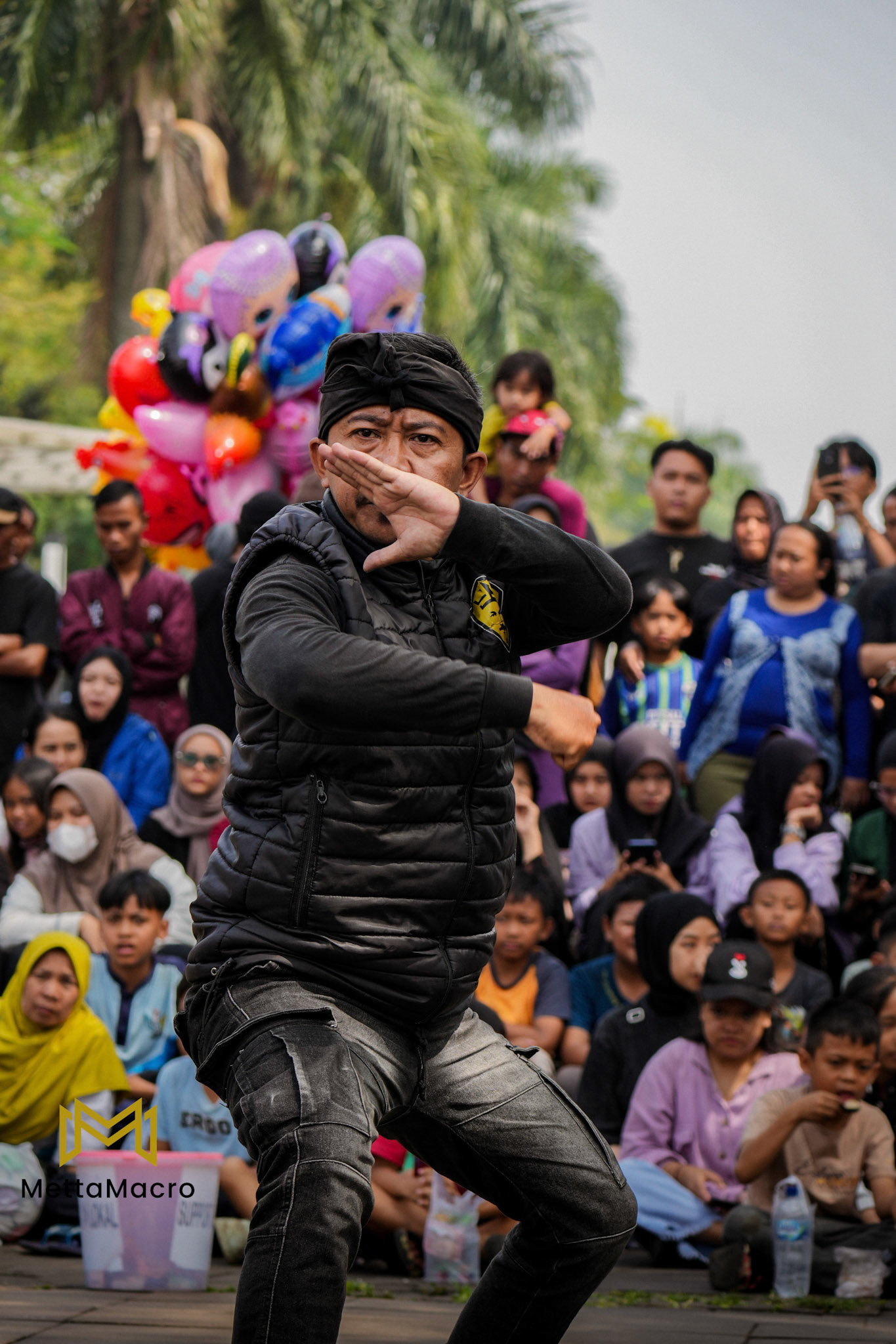 Rhythmus und Bewegung – Stilvolle Performance vor Publikum