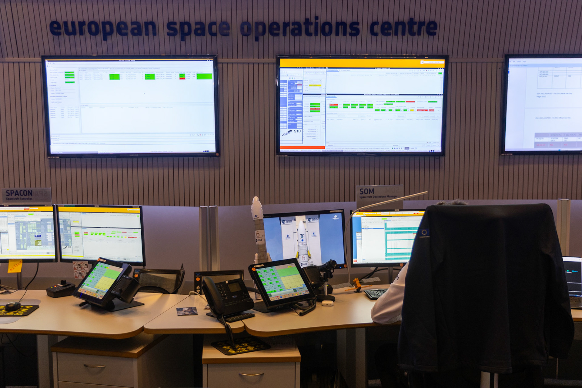 An European Space Agency (ESA) employee works in the European Space Operations Centre (ESOC) prior to the launch of Sentinel-1D in Darmstadt, Germany, 04 November 2025. The satellite is part of the Copernicus programme, the European Union’s flagship Earth observation initiative providing data for environmental monitoring, climate change research and disaster response.