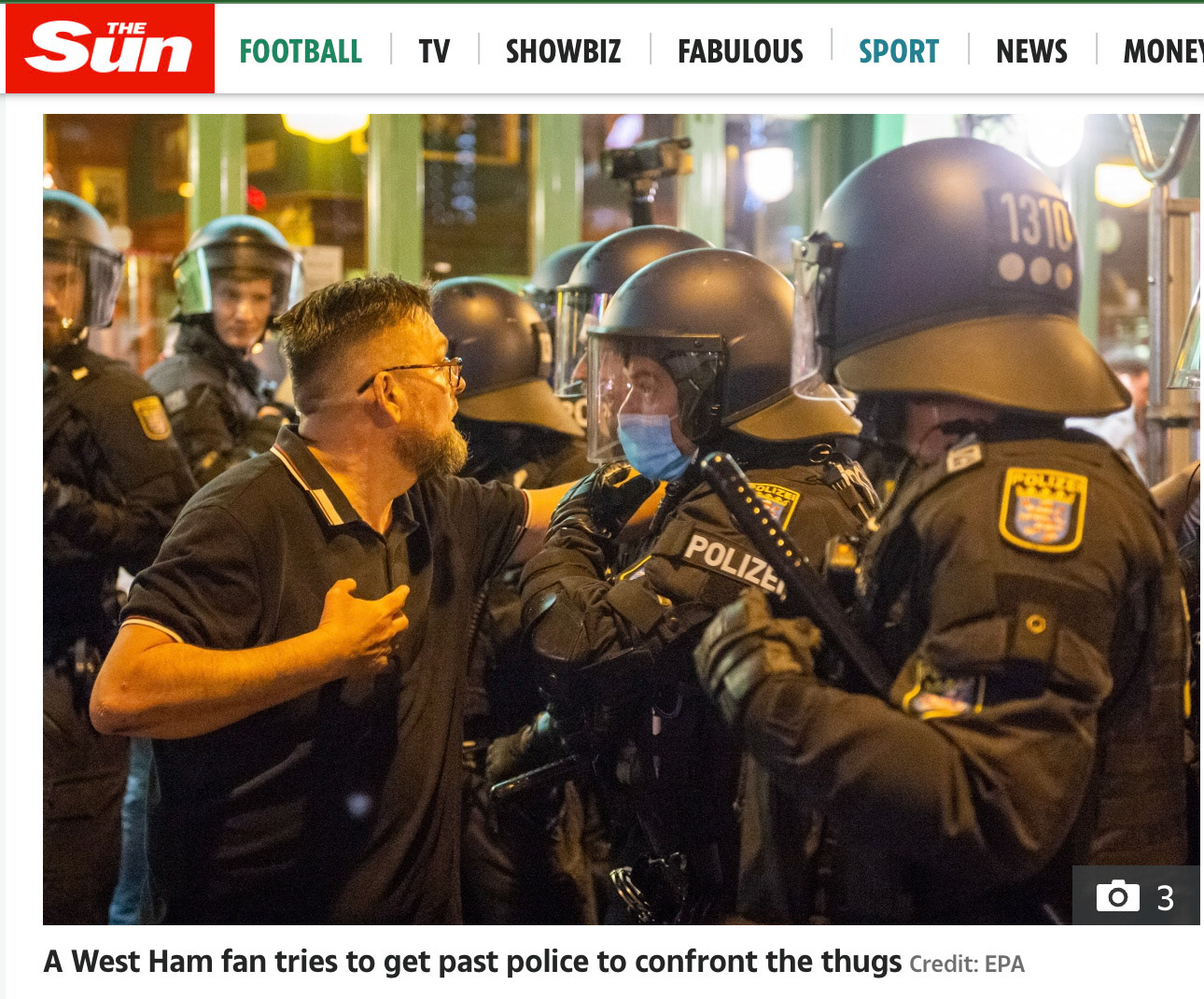 Supporters of West Ham United confront with the Police during the UEFA Europa League semi-final second leg soccer match between Eintracht Frankfurt and West Ham United, in Frankfurt am Main, Germany, 05 May 2022. EPA-EFE/CONSTANTIN ZINN