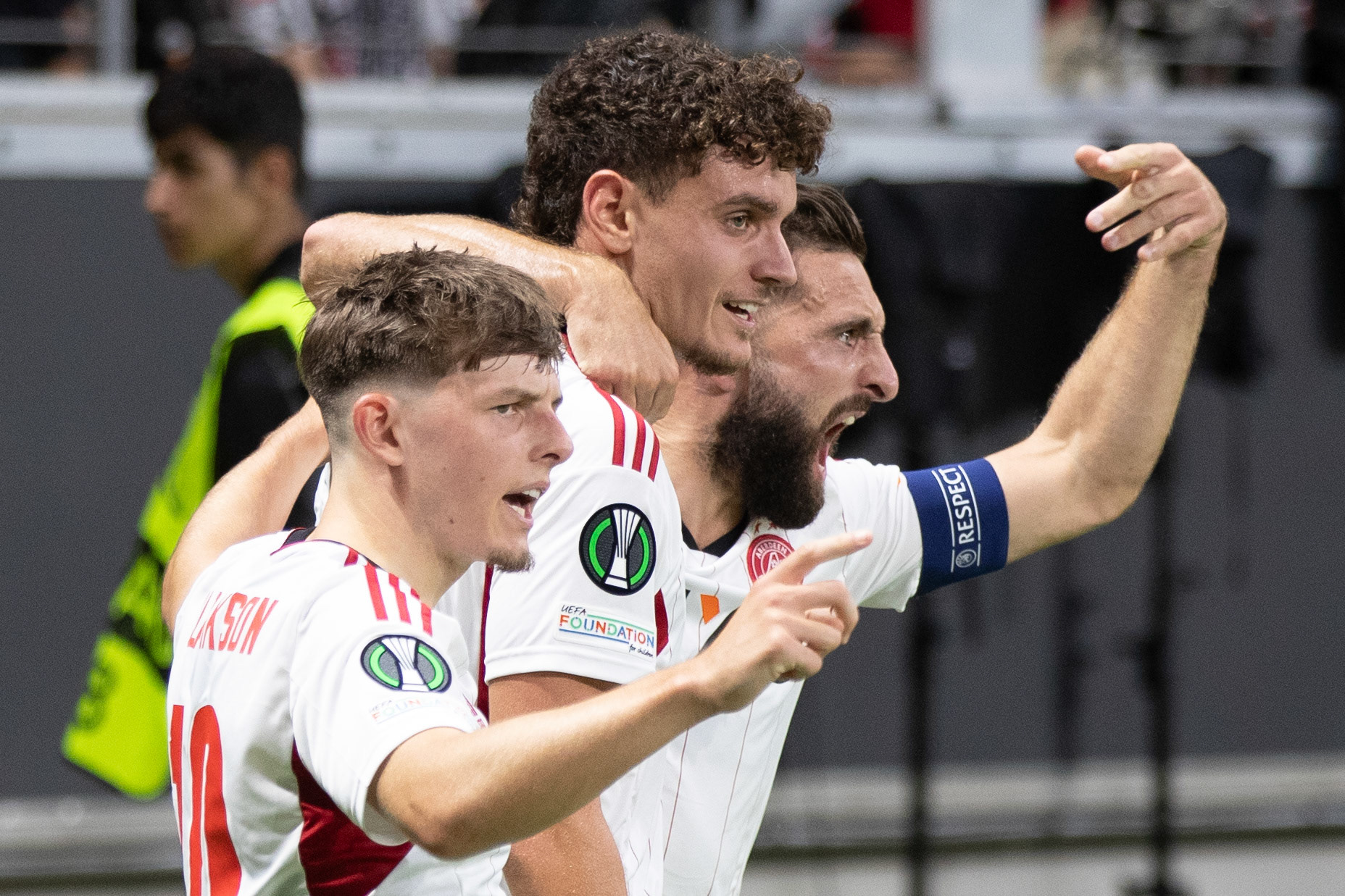 Leighton Clarkson (F), Dante Polvara (C) and Graeme Shinnie (B) of Aberdeen celebrating their 1/1 Goal