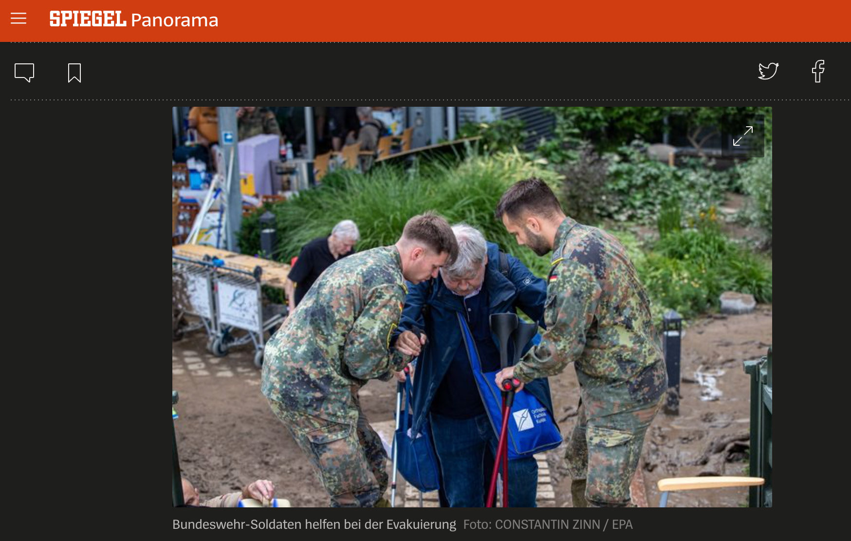Bundeswehr soldiers evacuate a hospital after flooding in Bad Neuenahr, Germany, 15 July 2021. Large parts of Western Germany were hit by heavy, continuous rain in the night to 14 July, resulting in local flash floods that destroyed buildings and swept away cars. EPA-EFE/CONSTANTIN ZINN