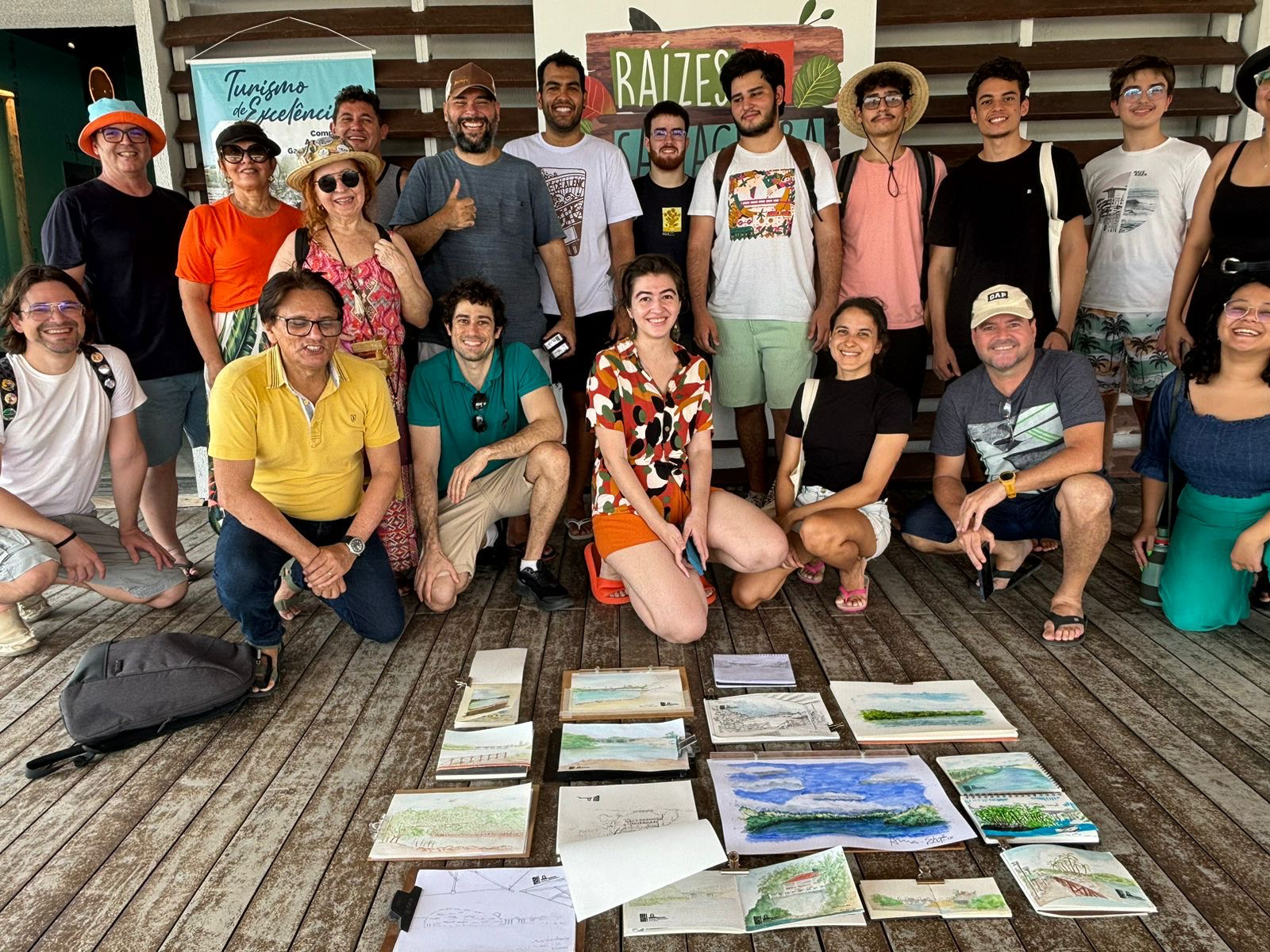 Galera reunida na "exposichão"