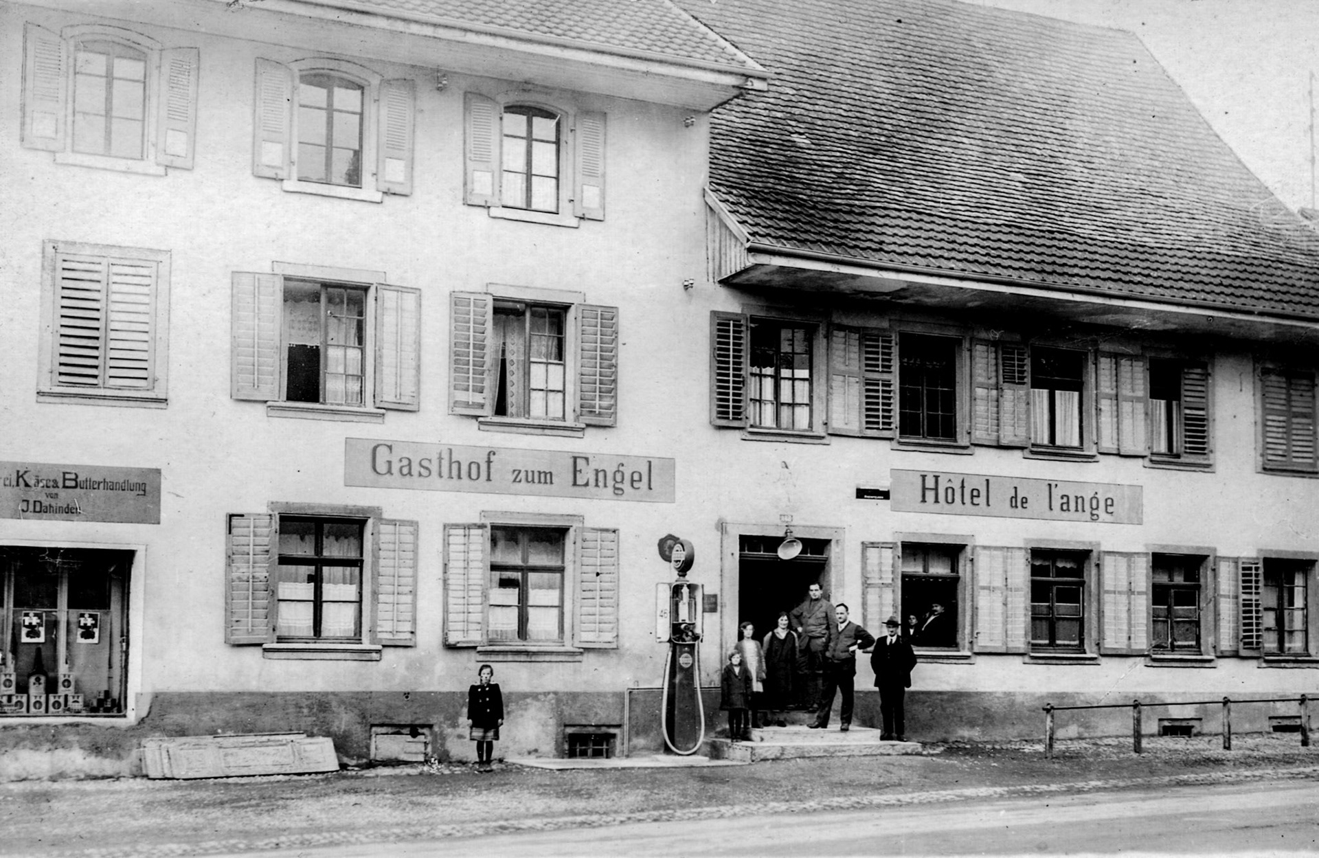1925 Hotel Engel