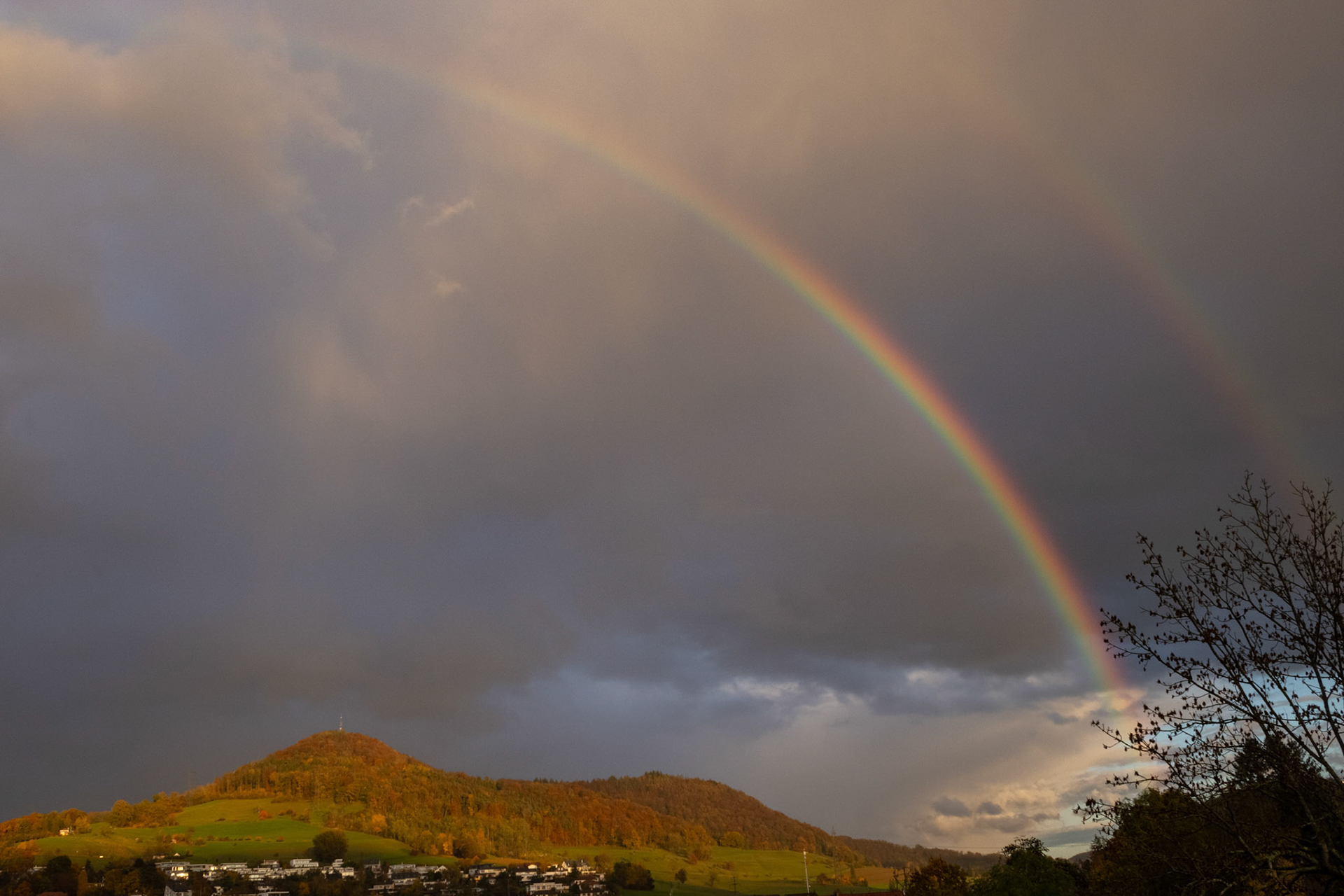 Regenbogen über dem Frickberg