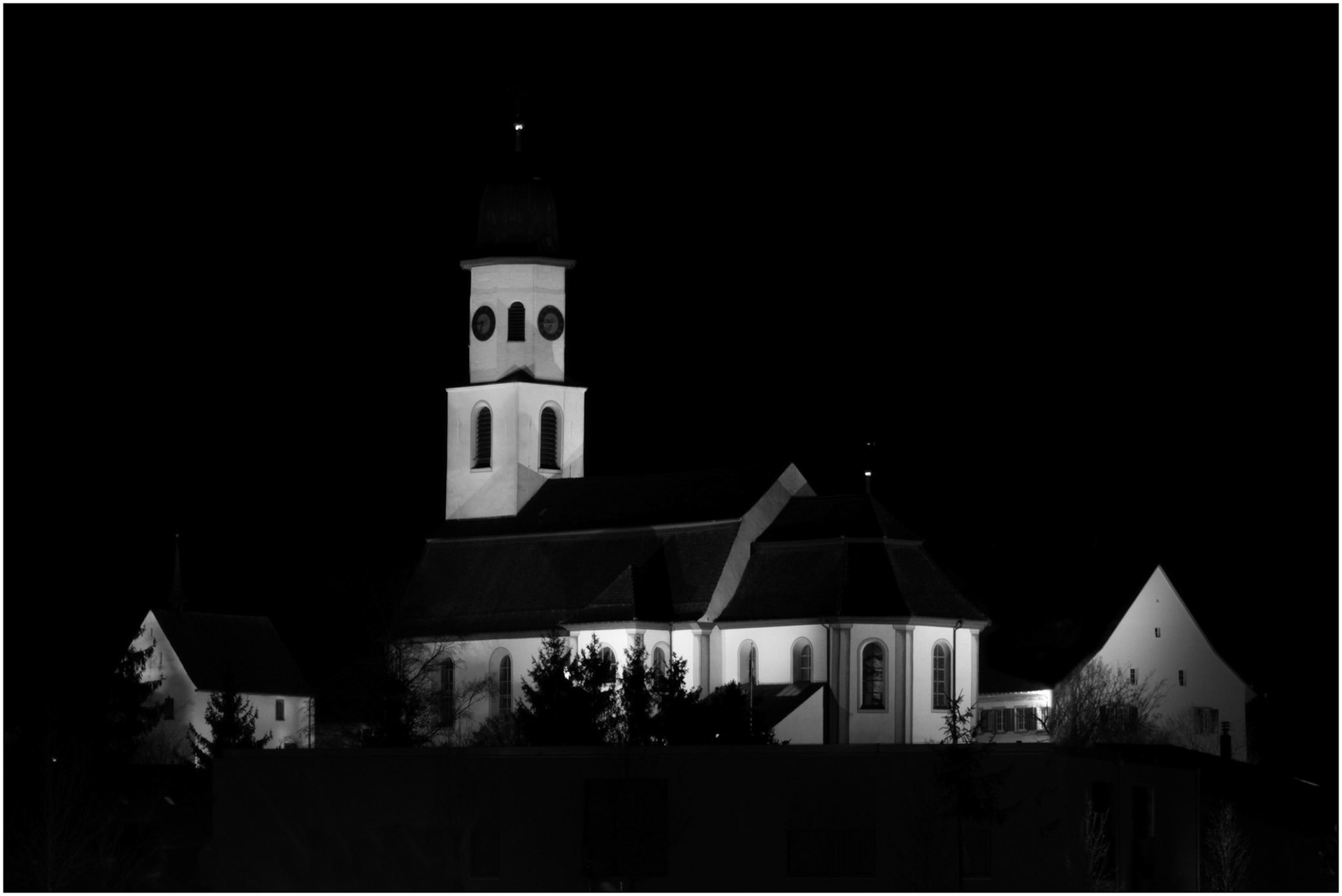 kath. Kirche Nacht