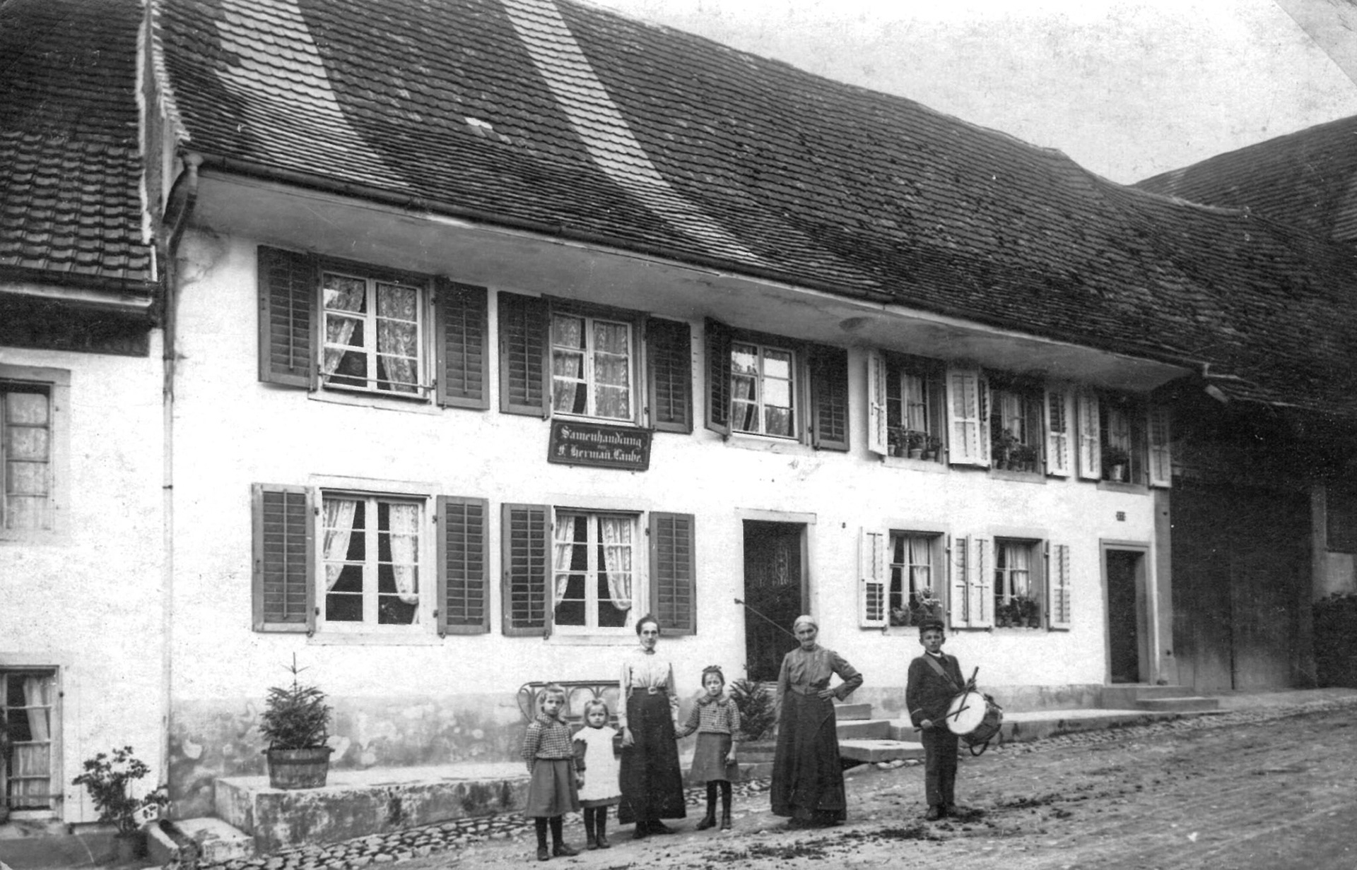 Widenplatz 4 und 6 im Jahr 1912