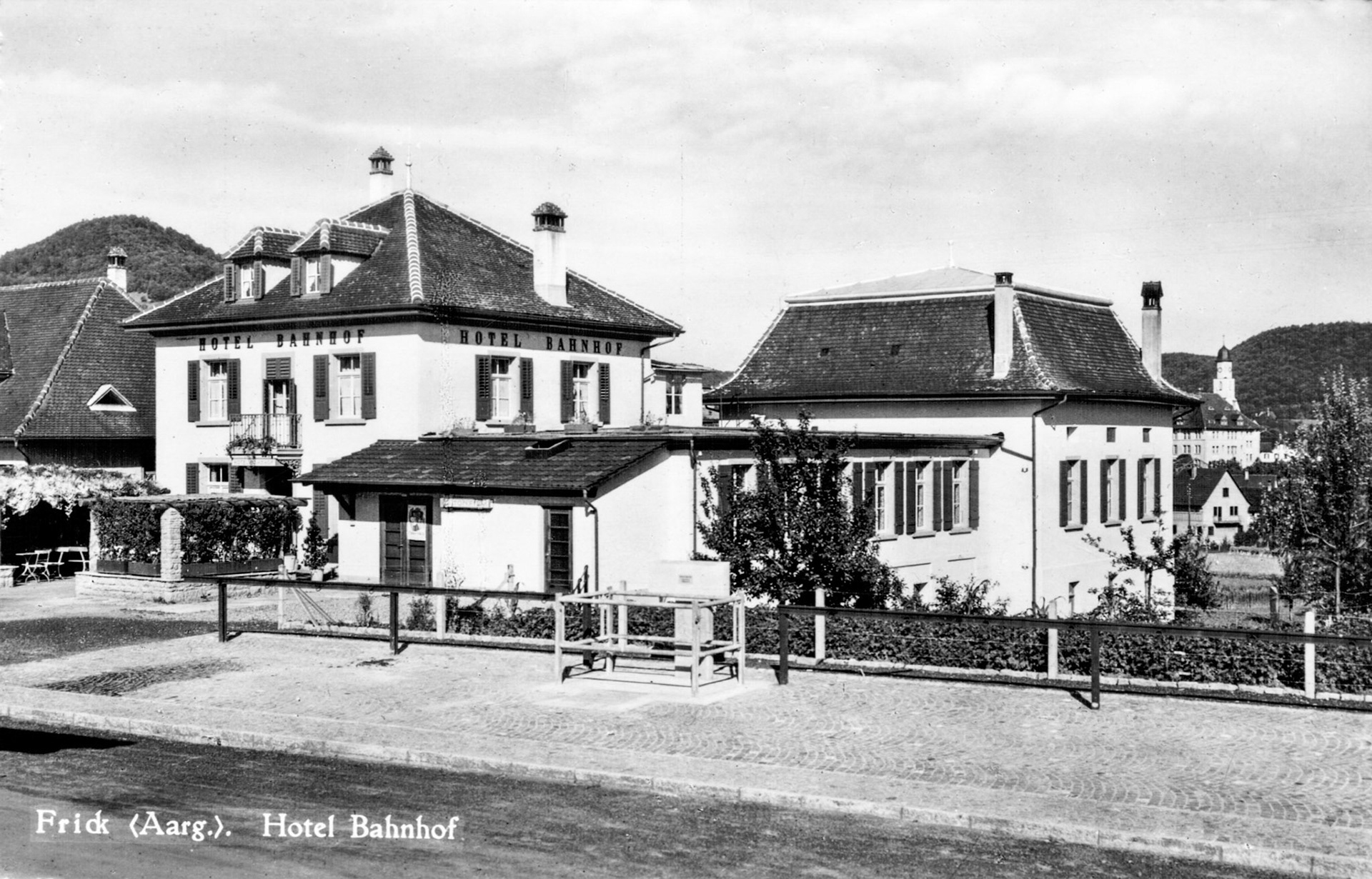 1954 Hotel Bahnhof