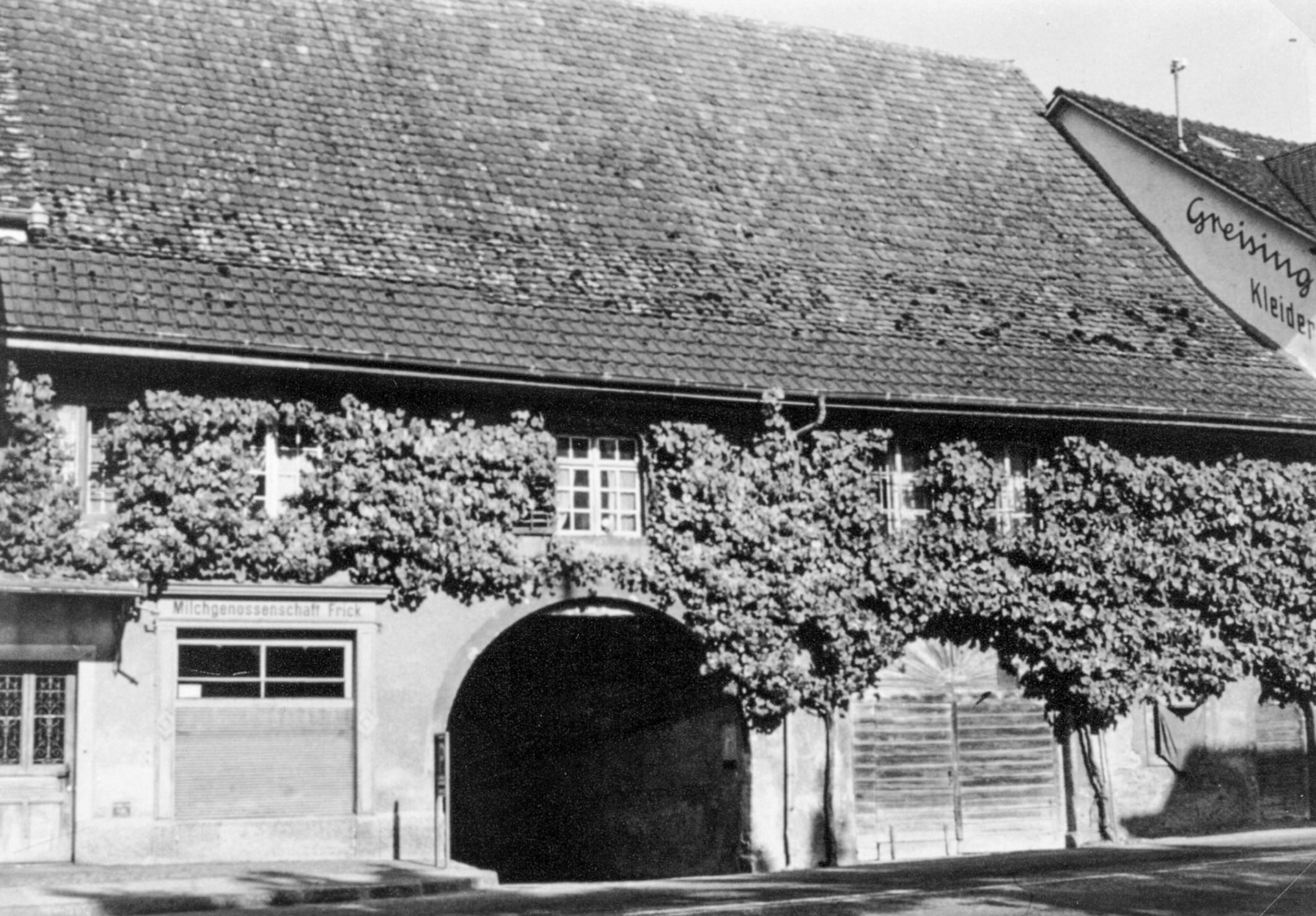 Torbogen zum Widenplatz 1953