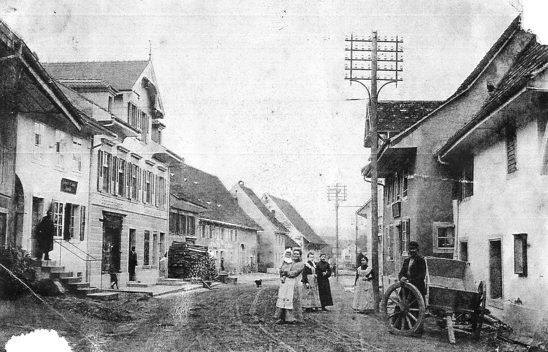 das Leben auf der Dorfstrasse 1910