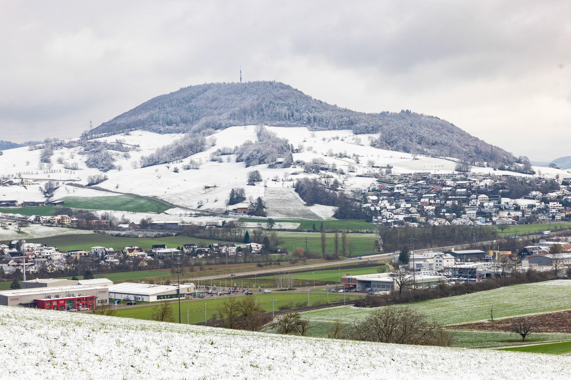 Frickberg mit Schnee