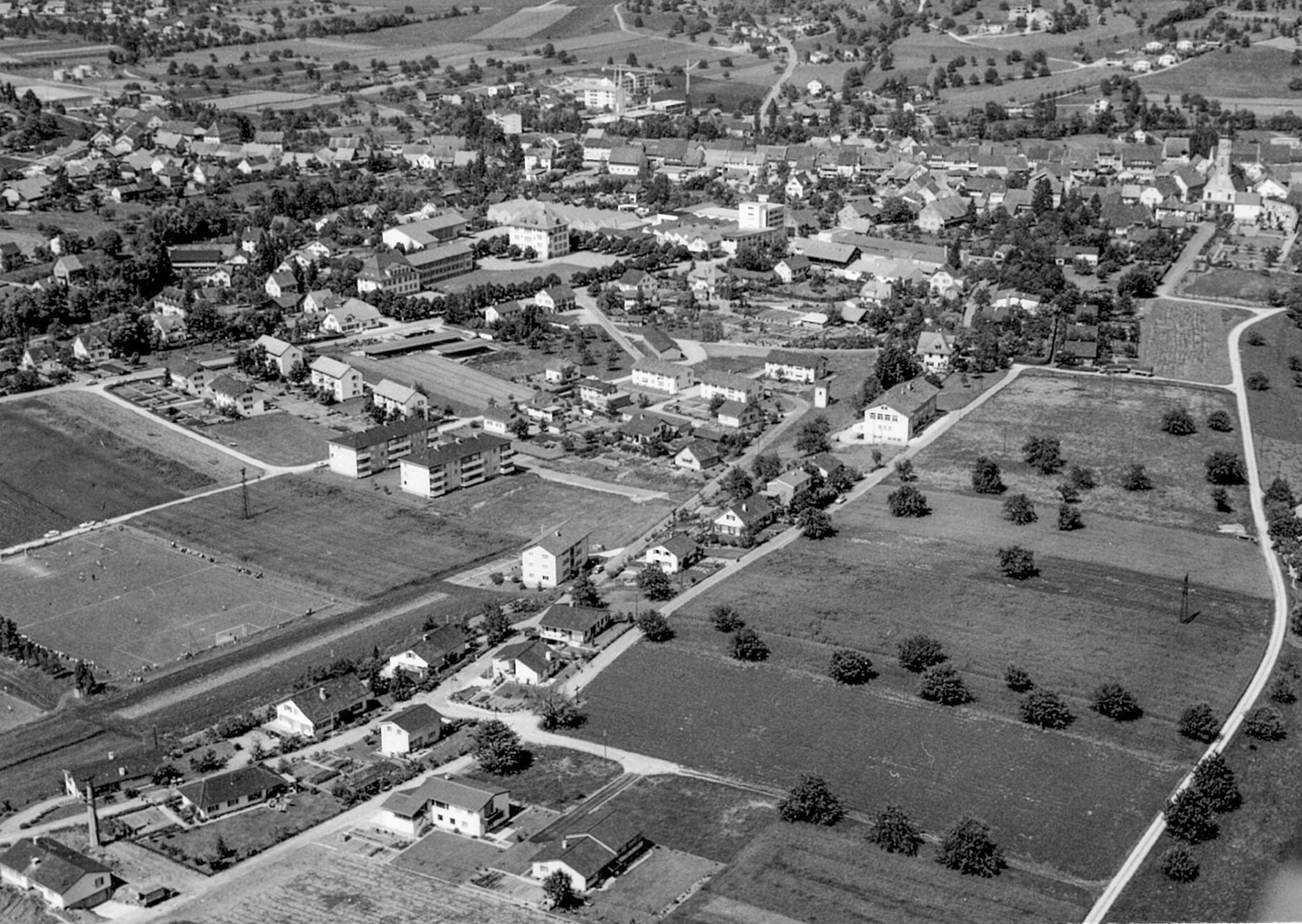 1968 Flugaufnahme Dorfansicht