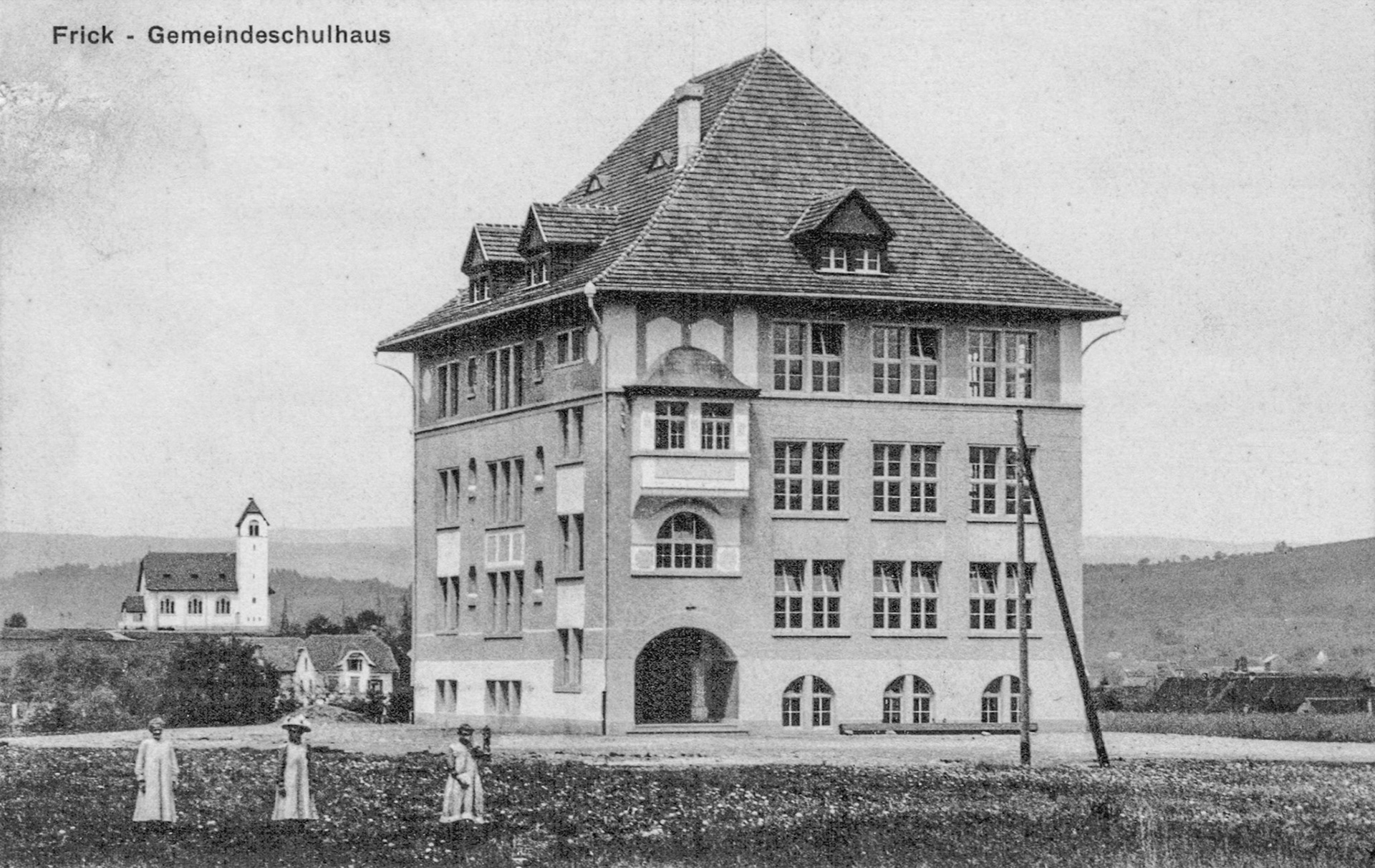 1913 Schulhaus Schule Dorf