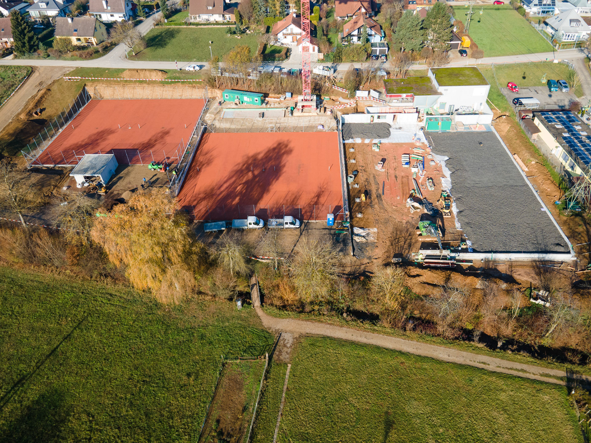 Tennisanlage im Bau