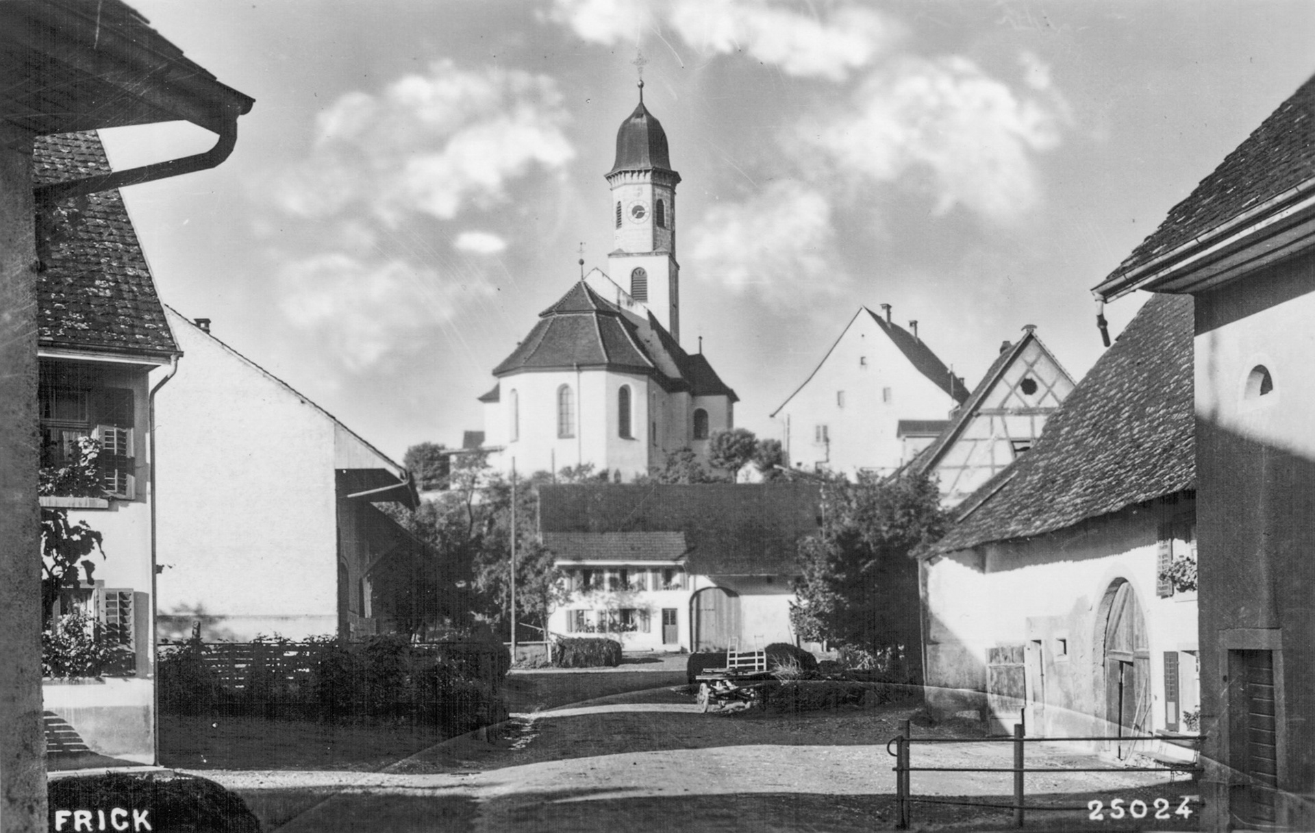 1940 kath. Kirche aus der Geissgasse