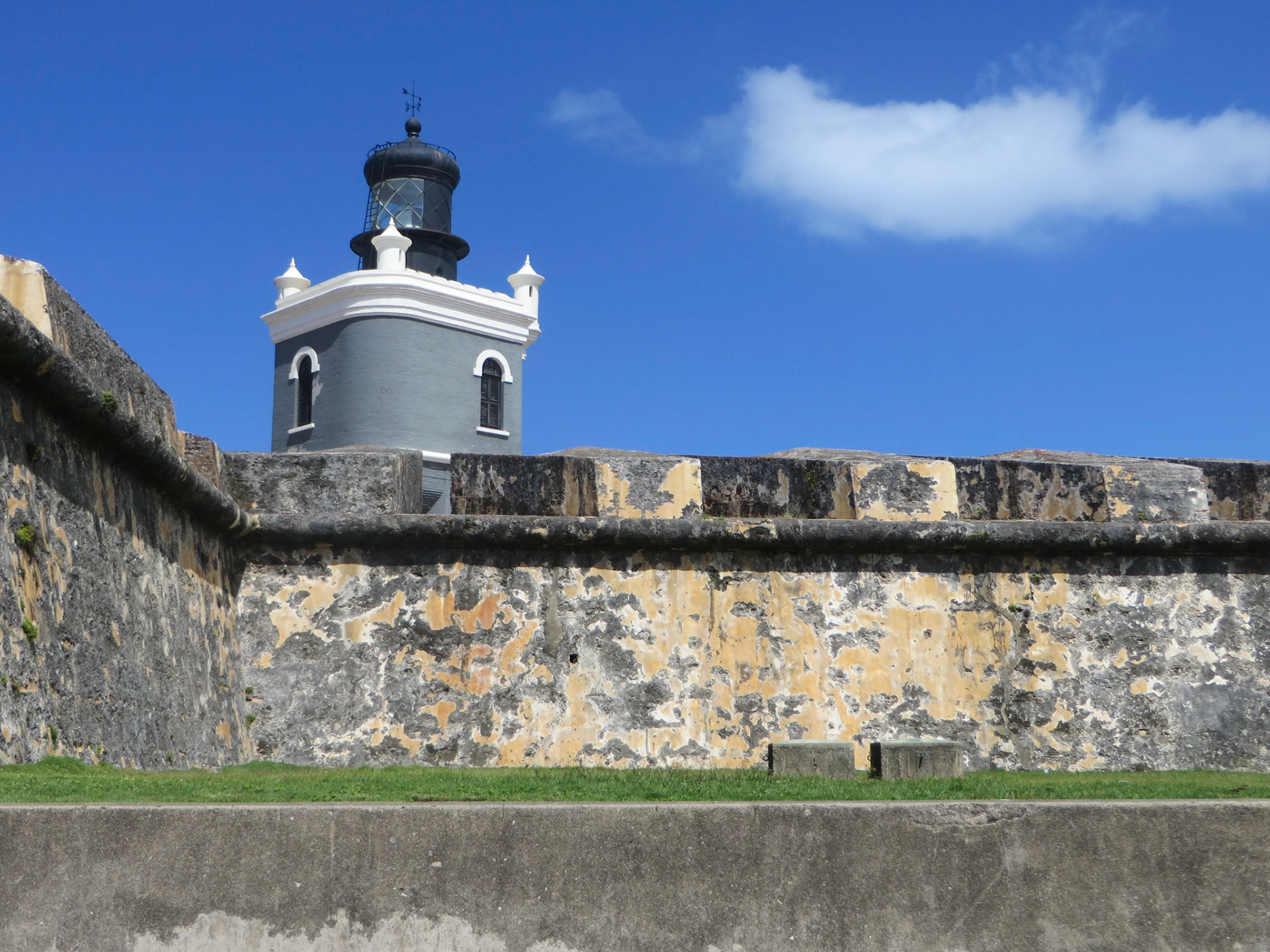 Lighthouse Faro, El Morro
