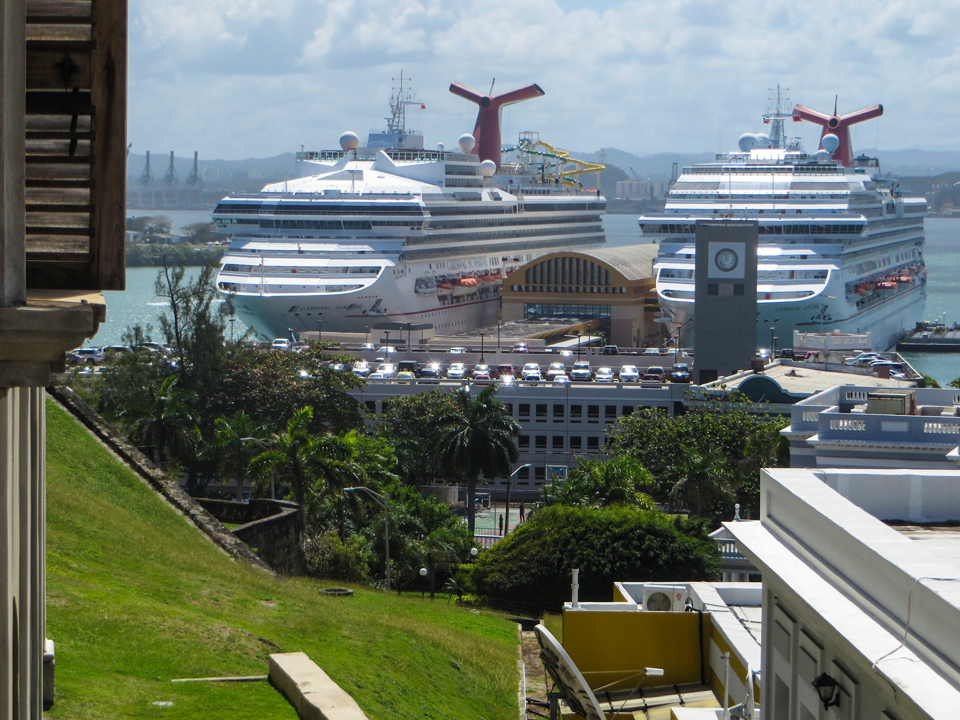 Carnival Sunshine and Carnival Splendor in San Juan