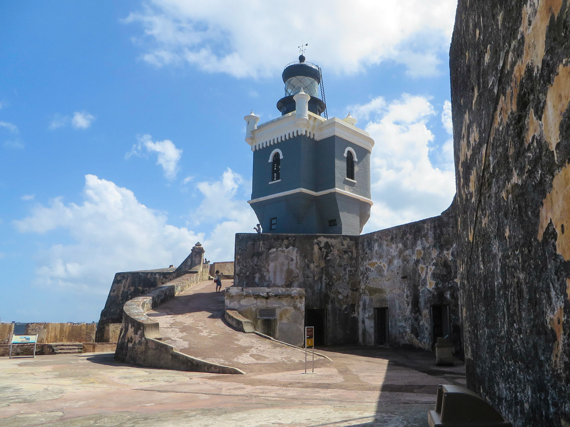 Lighthouse Faro, El Morro