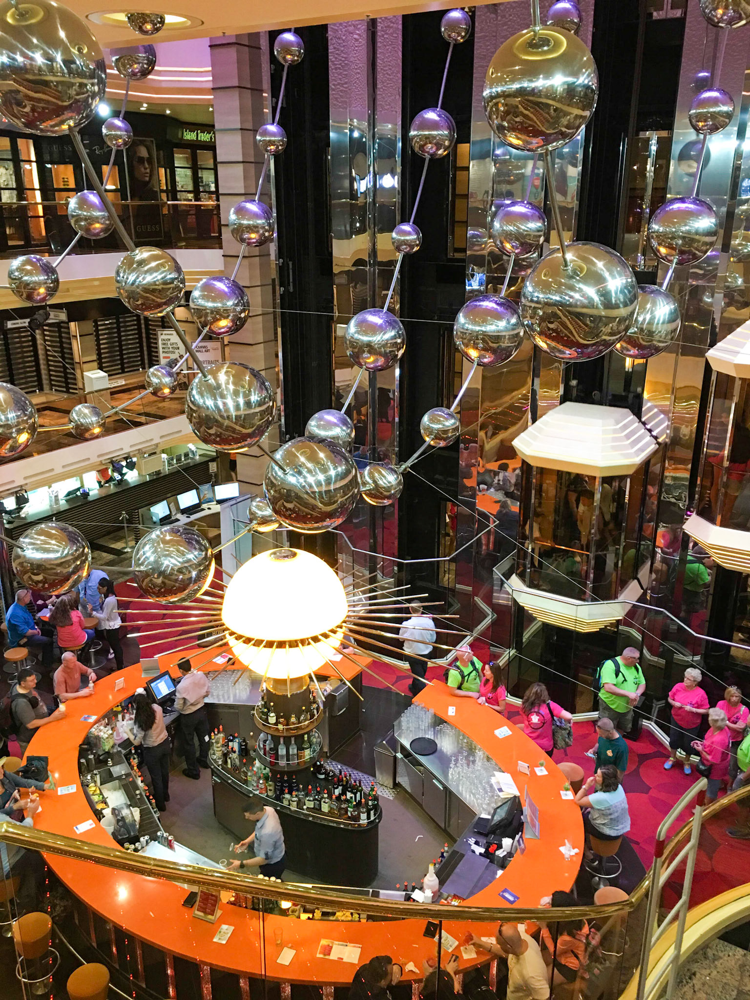 Sunshine lobby bar and atrium